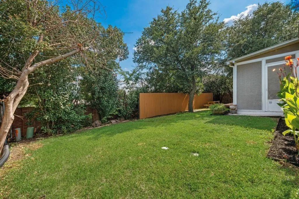 Single Family Residence For Rent in Tarrant County , 4736 Emerald Trace Way, Fort Worth, Texas 76244, 4 Bedroom, 2 Bathroom, 2 Garage spaces, 2,416 Sqft, built in 2001, mls#21392716, Real Estate Agent in Fort Worth, Homes For Rent in Tarrant county, Homes For Rent in Fort Worth, Realtor in Fort Worth Texas, Real Estate Brokerage Independent Realty Texas, Luminita Cordes Realtor