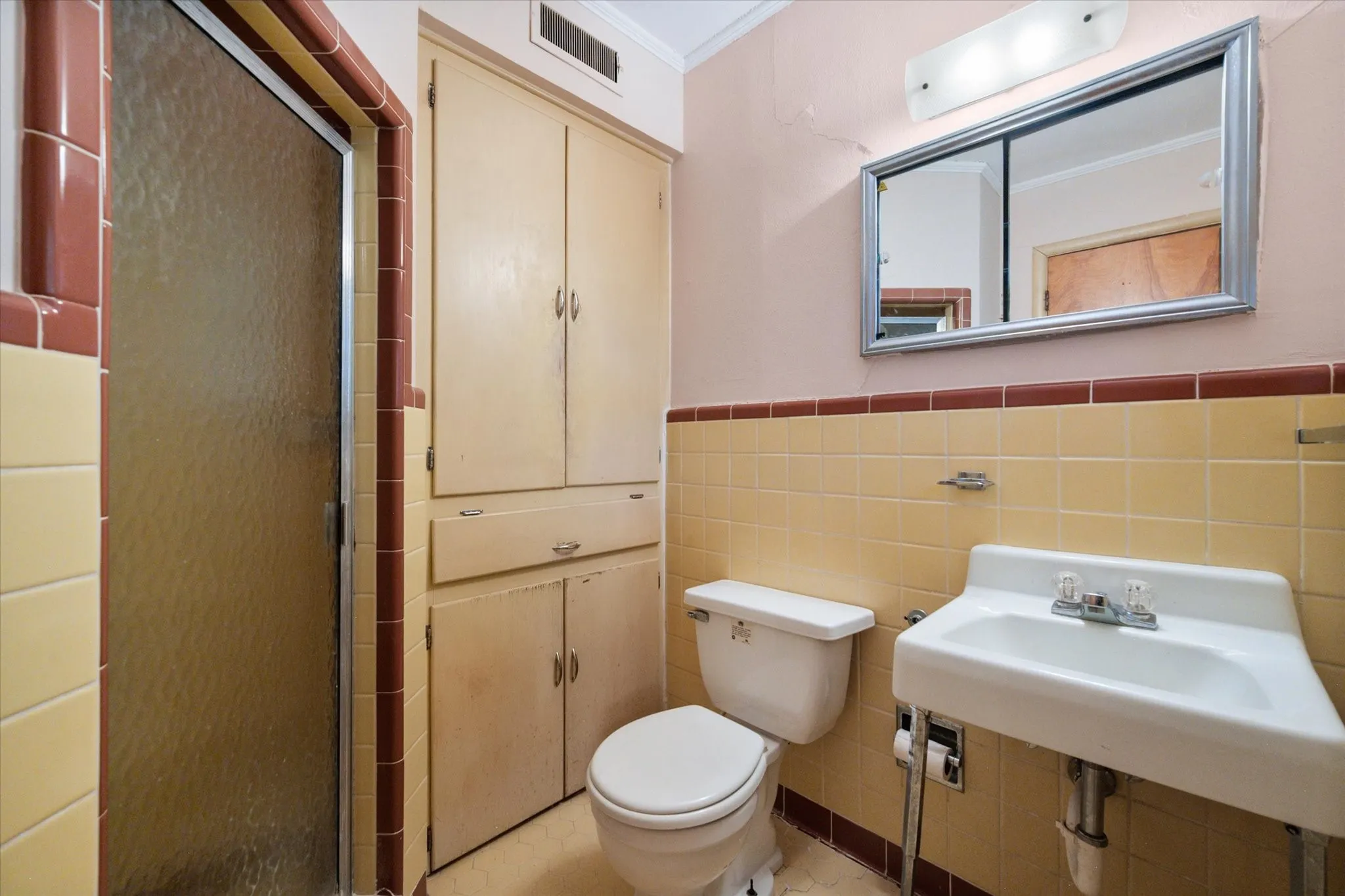 Single Family Residence For Sale in Navarro County , 1412 Oaklawn Drive, Corsicana, Texas 75110, 3 Bedroom, 2 Bathroom, Garage spaces, 1,821 Sqft, built in 1956, mls#21390839, Real Estate Agent in Corsicana, Homes For Sale in Navarro county, Homes For Sale in Corsicana, Realtor in Corsicana Texas, Real Estate Brokerage Independent Realty Texas, Luminita Cordes Realtor