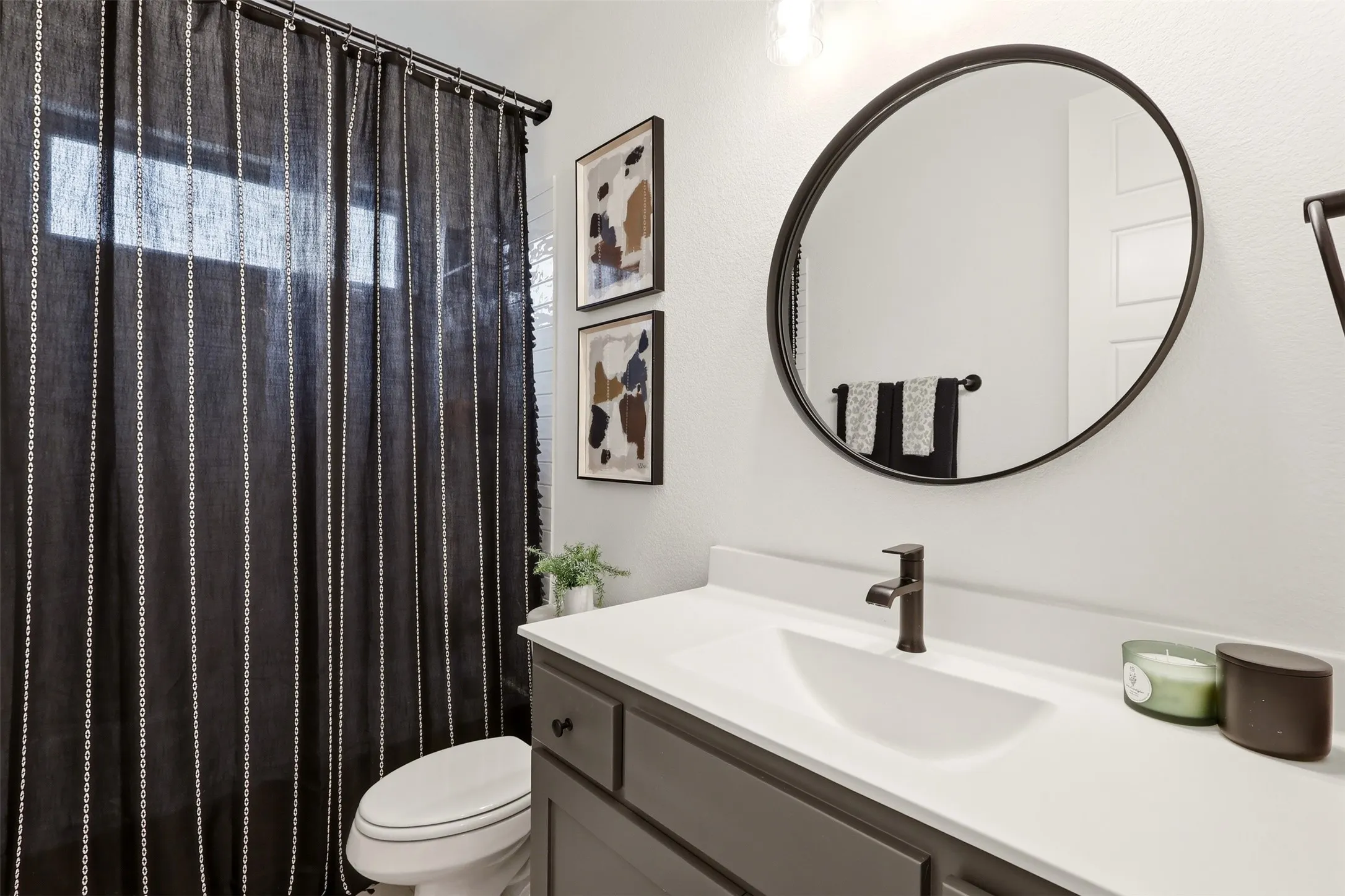 Single Family Residence For Sale in Collin County , 3512 Truro Street, Celina, Texas 75009, 4 Bedroom, 3 Bathroom, 3 Garage spaces, 3,211 Sqft, built in 2024, mls#21392653, Real Estate Agent in Celina, Homes For Sale in Collin county, Homes For Sale in Celina, Realtor in Celina Texas, Real Estate Brokerage Independent Realty Texas, Luminita Cordes Realtor