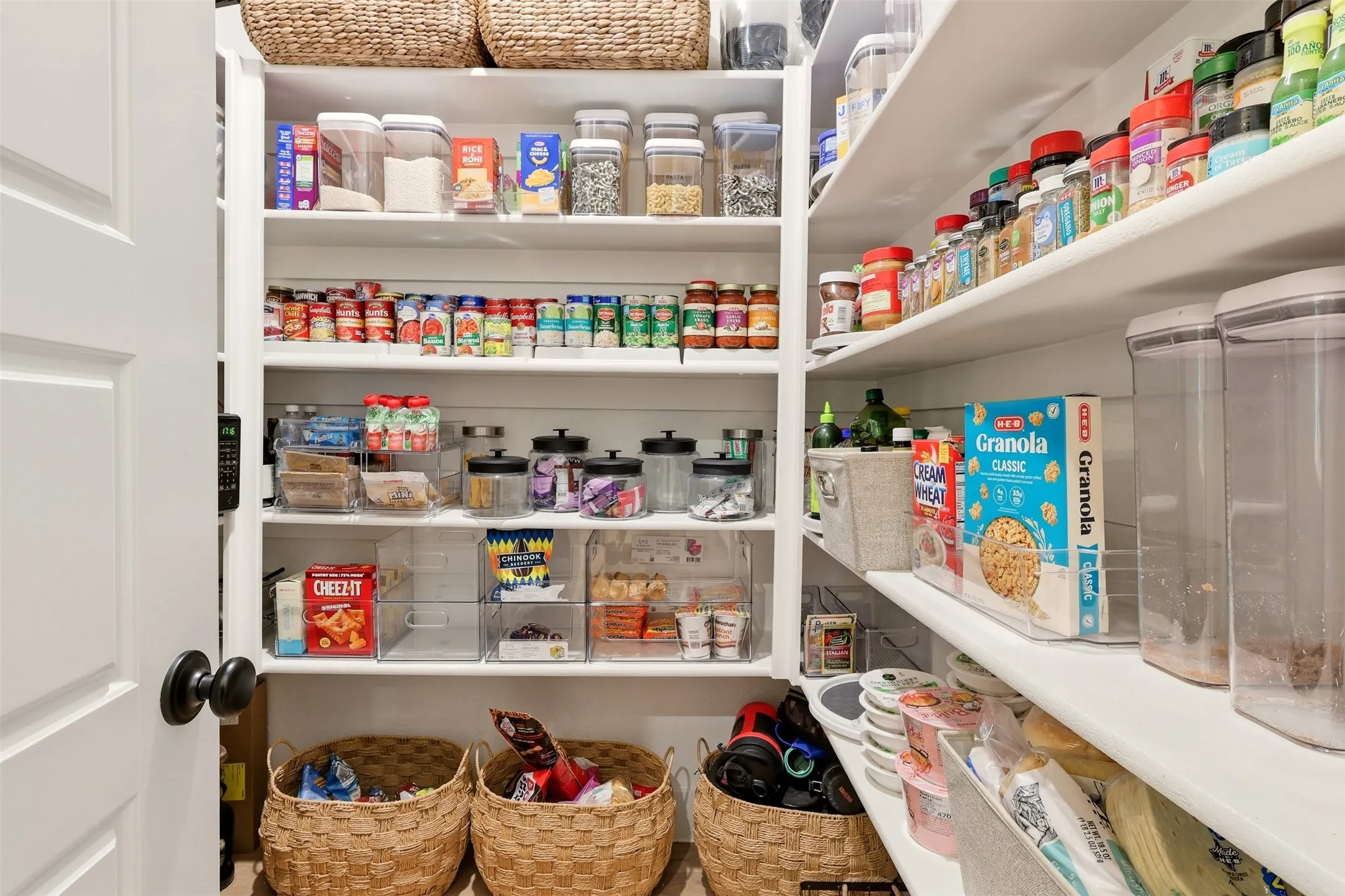 Walk in Pantry