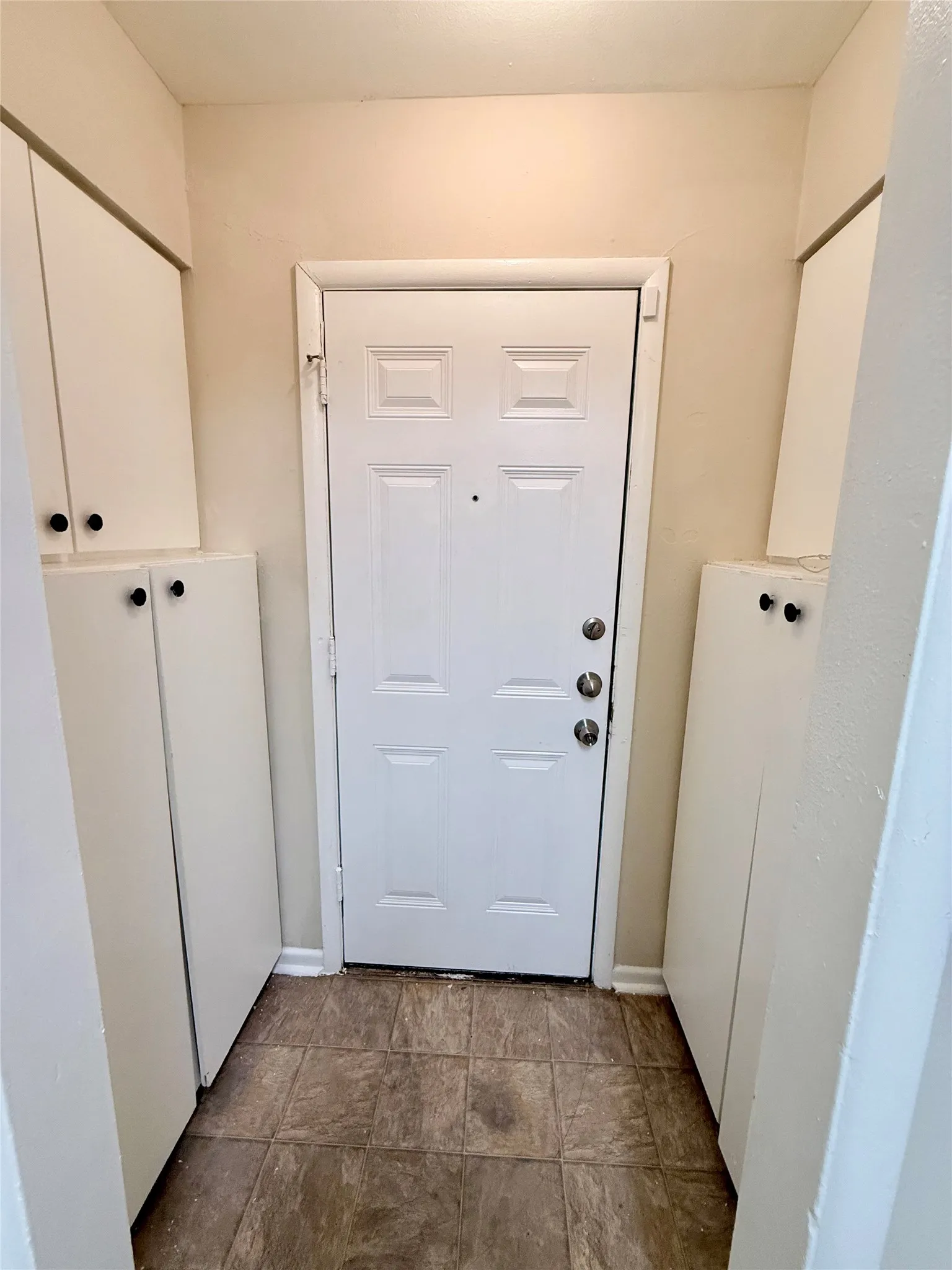 Single Family Residence For Sale in Dallas County , 1310 Hampshire Lane, Richardson, Texas 75080, 3 Bedroom, 2 Bathroom, 2 Garage spaces, 1,199 Sqft, built in 1959, mls#21393737, Real Estate Agent in Richardson, Homes For Sale in Dallas county, Homes For Sale in Richardson, Realtor in Richardson Texas, Real Estate Brokerage Independent Realty Texas, Luminita Cordes Realtor