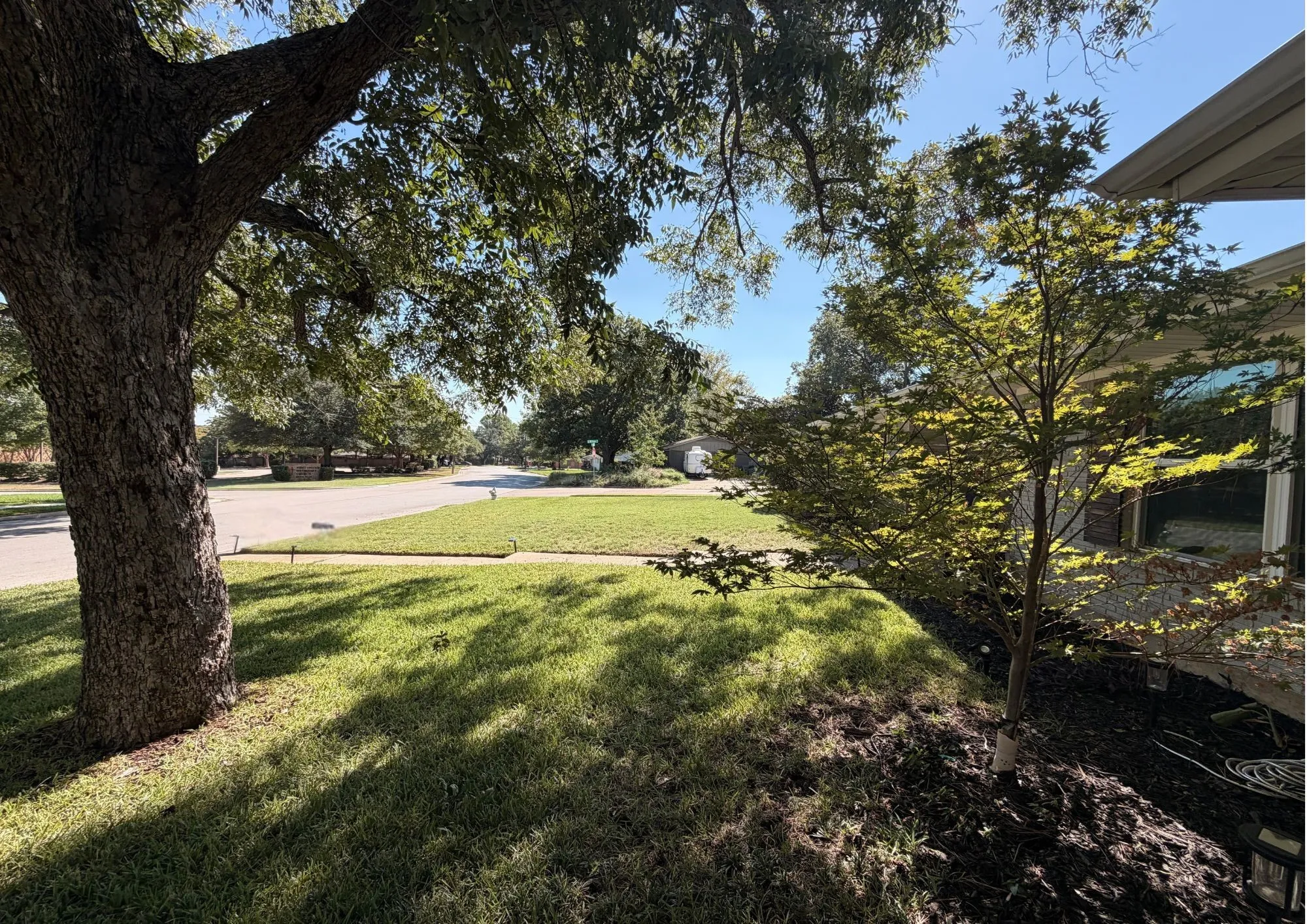 Single Family Residence For Sale in Tarrant County , 721 Hurstview Drive, Hurst, Texas 76053, 3 Bedroom, 2 Bathroom, 1 Garage spaces, 1,815 Sqft, built in 1958, mls#21391167, Real Estate Agent in Hurst, Homes For Sale in Tarrant county, Homes For Sale in Hurst, Realtor in Hurst Texas, Real Estate Brokerage Independent Realty Texas, Luminita Cordes Realtor