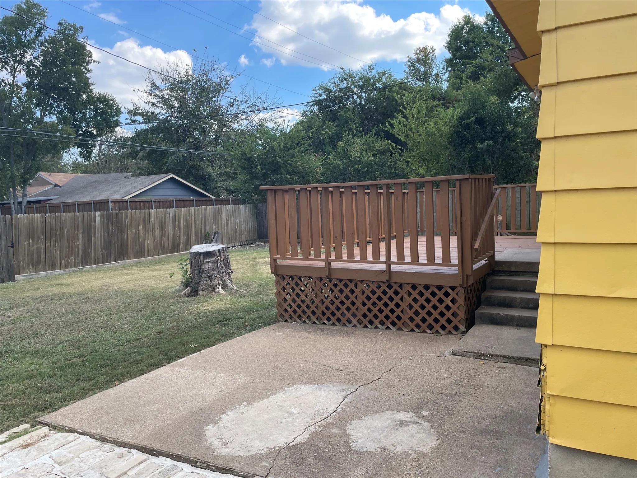 Single Family Residence For Rent in Dallas County , 1512 Hilltop Drive, Garland, Texas 75042, 3 Bedroom, 1 Bathroom, 1 Garage spaces, 1,104 Sqft, built in 1954, mls#21393743, Real Estate Agent in Garland, Homes For Rent in Dallas county, Homes For Rent in Garland, Realtor in Garland Texas, Real Estate Brokerage Independent Realty Texas, Luminita Cordes Realtor