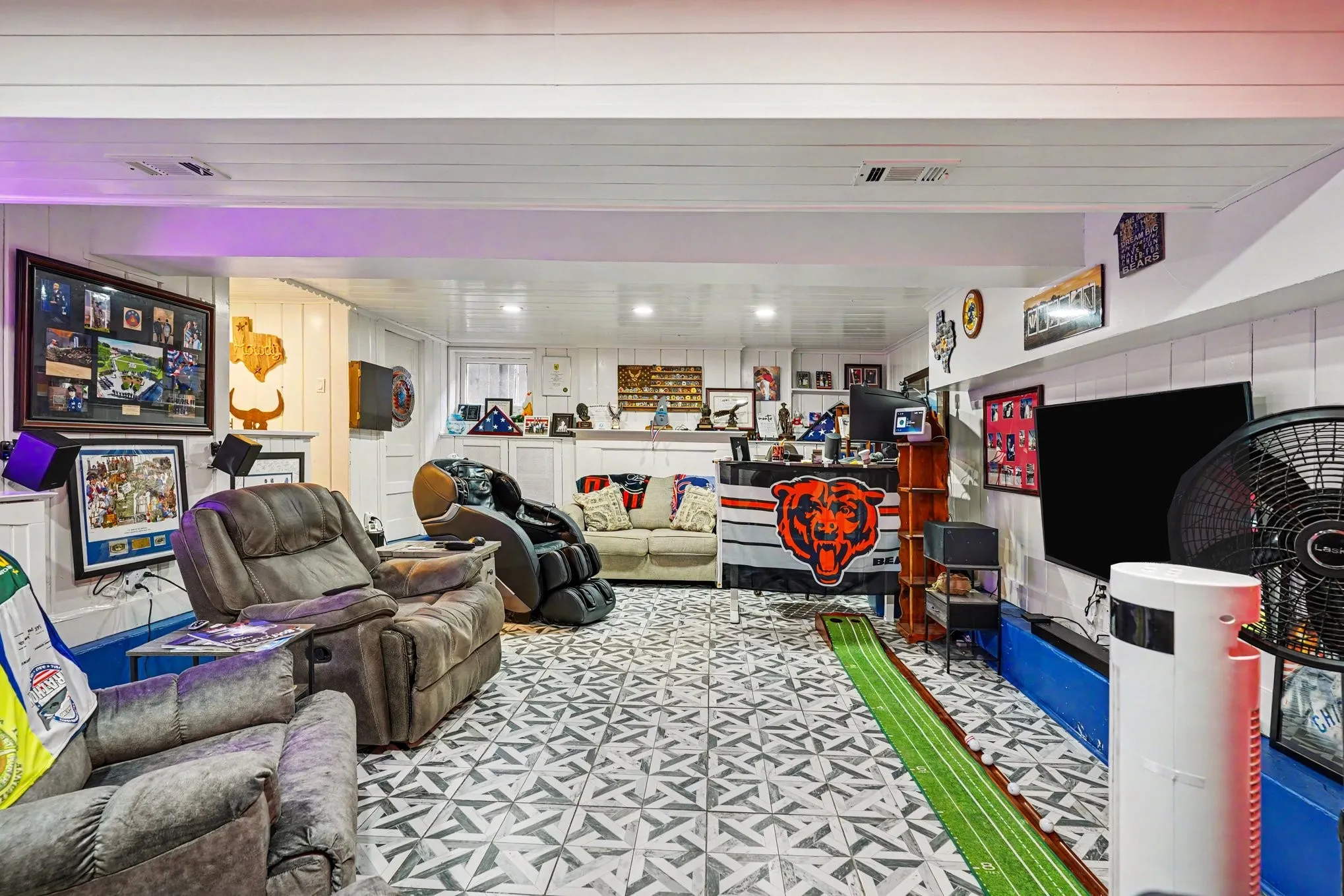 Single Family Residence For Sale in Tarrant County , 2532 6th Avenue, Fort Worth, Texas 76110, 3 Bedroom, 4 Bathroom, Garage spaces, 3,074 Sqft, built in 1924, mls#21386193, Real Estate Agent in Fort Worth, Homes For Sale in Tarrant county, Homes For Sale in Fort Worth, Realtor in Fort Worth Texas, Real Estate Brokerage Independent Realty Texas, Luminita Cordes Realtor