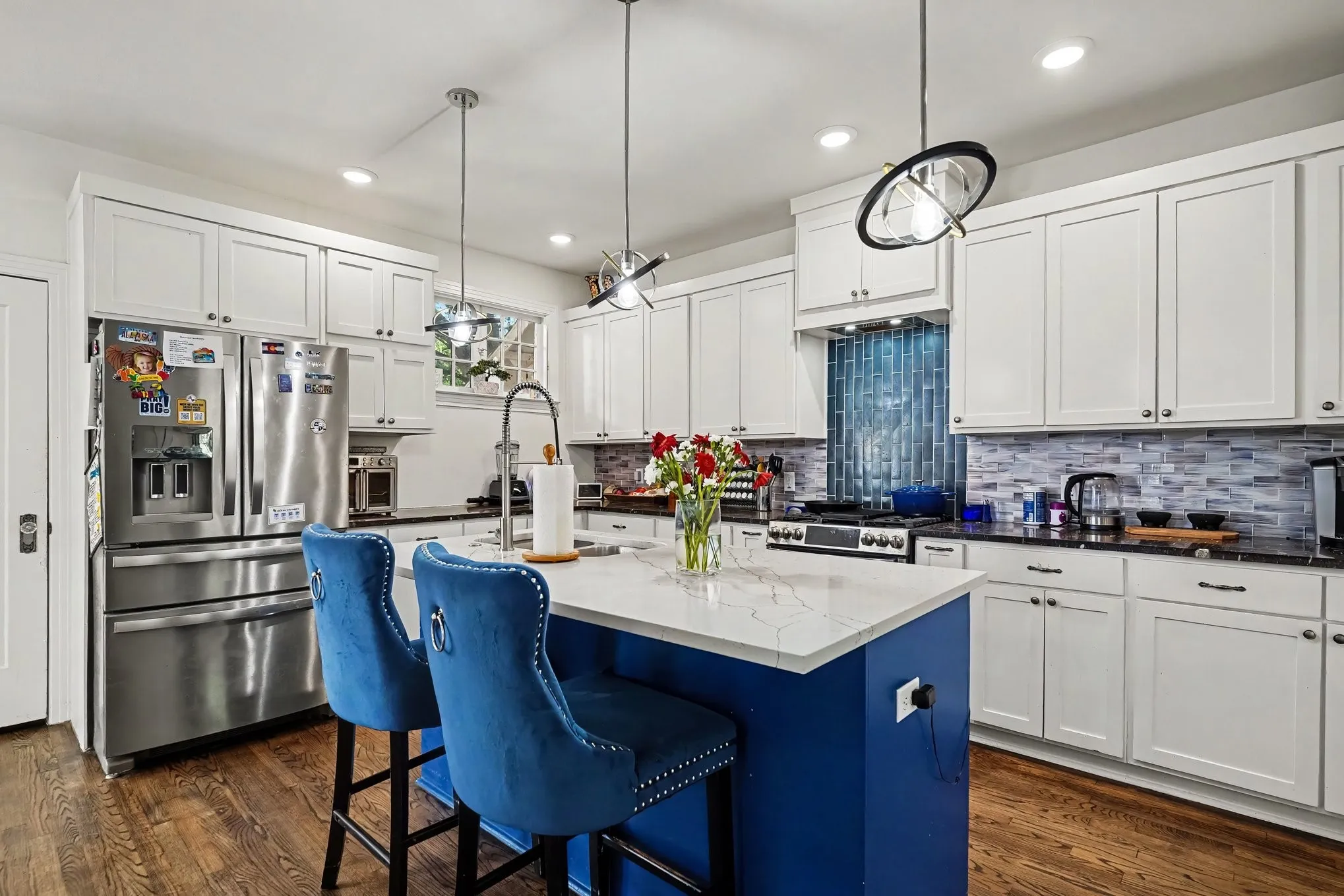 Single Family Residence For Sale in Tarrant County , 2532 6th Avenue, Fort Worth, Texas 76110, 3 Bedroom, 4 Bathroom, Garage spaces, 3,074 Sqft, built in 1924, mls#21386193, Real Estate Agent in Fort Worth, Homes For Sale in Tarrant county, Homes For Sale in Fort Worth, Realtor in Fort Worth Texas, Real Estate Brokerage Independent Realty Texas, Luminita Cordes Realtor