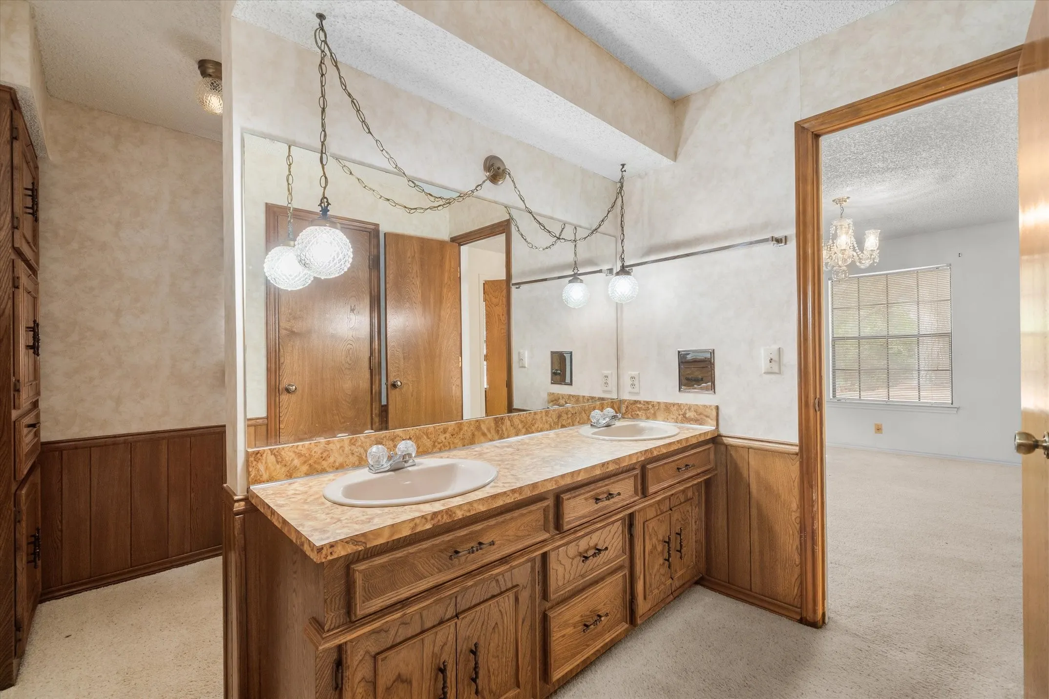Single Family Residence For Sale in Hunt County , 10861 County Road 2326, Terrell, Texas 75160, 3 Bedroom, 2 Bathroom, 3 Garage spaces, 1,835 Sqft, built in 1979, mls#21393574, Real Estate Agent in Terrell, Homes For Sale in Hunt county, Homes For Sale in Terrell, Realtor in Terrell Texas, Real Estate Brokerage Independent Realty Texas, Luminita Cordes Realtor