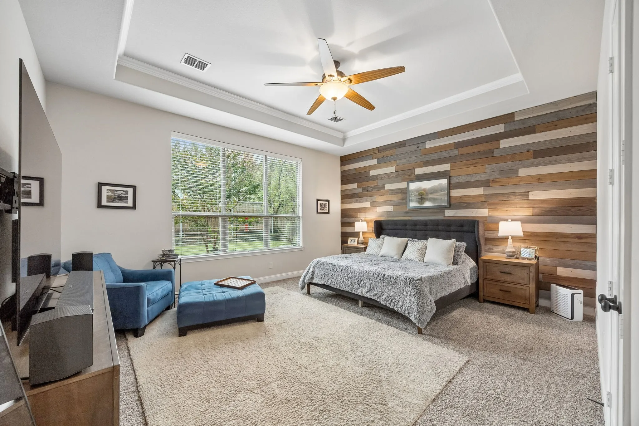 Single Family Residence For Sale in Rockwall County , 1013 Ember Crest Drive, Rockwall, Texas 75087, 5 Bedroom, 5 Bathroom, 3 Garage spaces, 3,691 Sqft, built in 2014, mls#21393625, Real Estate Agent in Rockwall, Homes For Sale in Rockwall county, Homes For Sale in Rockwall, Realtor in Rockwall Texas, Real Estate Brokerage Independent Realty Texas, Luminita Cordes Realtor
