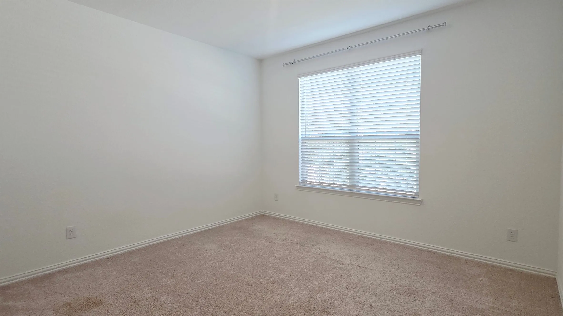 Single Family Residence For Rent in Collin County , 8104 Blue Heron Lane, Mc Kinney, Texas 75071, 4 Bedroom, 4 Bathroom, 2 Garage spaces, 3,106 Sqft, built in 2023, mls#21393751, Real Estate Agent in Mc Kinney, Homes For Rent in Collin county, Homes For Rent in Mc Kinney, Realtor in Mc Kinney Texas, Real Estate Brokerage Independent Realty Texas, Luminita Cordes Realtor