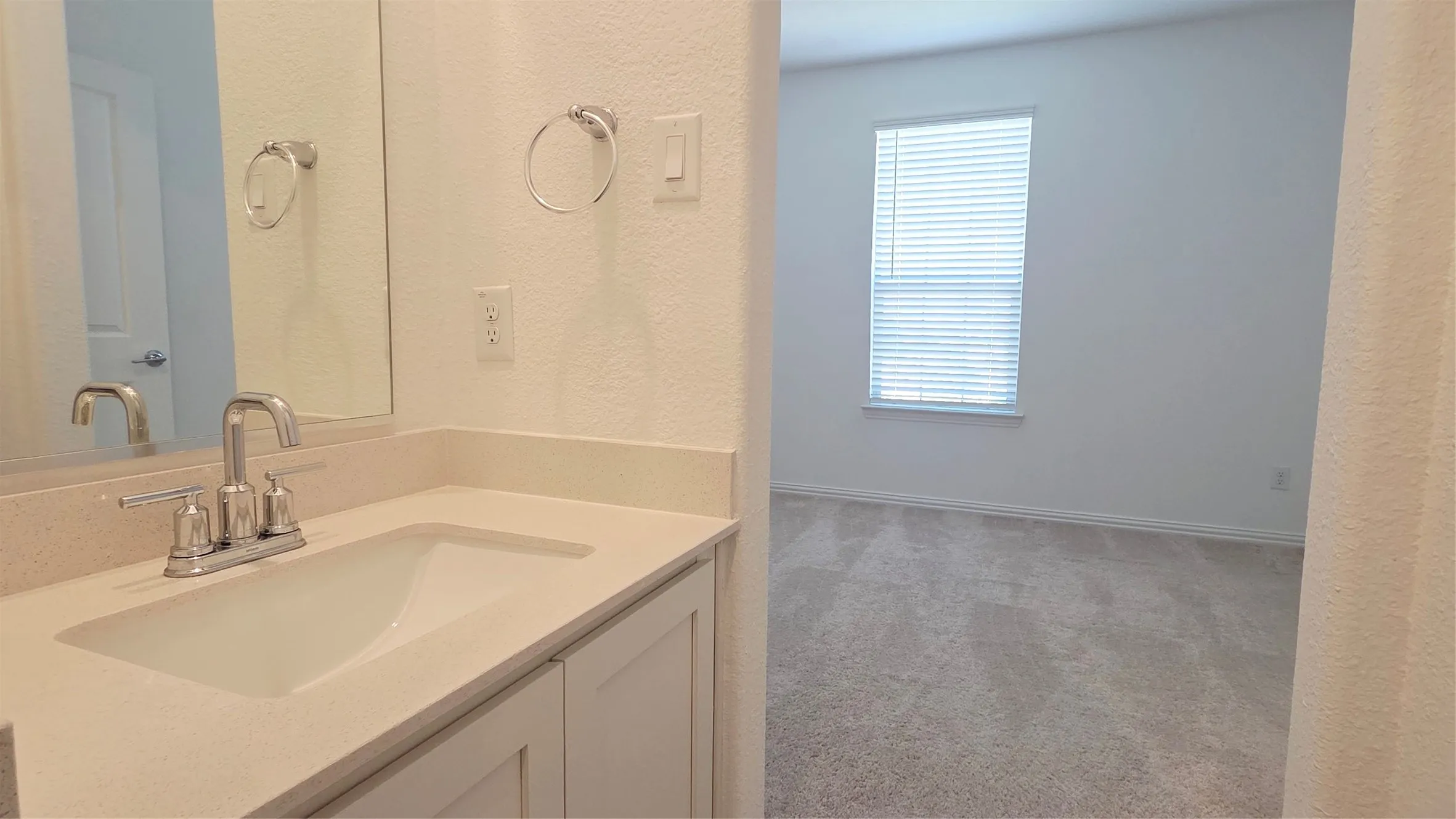 Single Family Residence For Rent in Collin County , 8104 Blue Heron Lane, Mc Kinney, Texas 75071, 4 Bedroom, 4 Bathroom, 2 Garage spaces, 3,106 Sqft, built in 2023, mls#21393751, Real Estate Agent in Mc Kinney, Homes For Rent in Collin county, Homes For Rent in Mc Kinney, Realtor in Mc Kinney Texas, Real Estate Brokerage Independent Realty Texas, Luminita Cordes Realtor