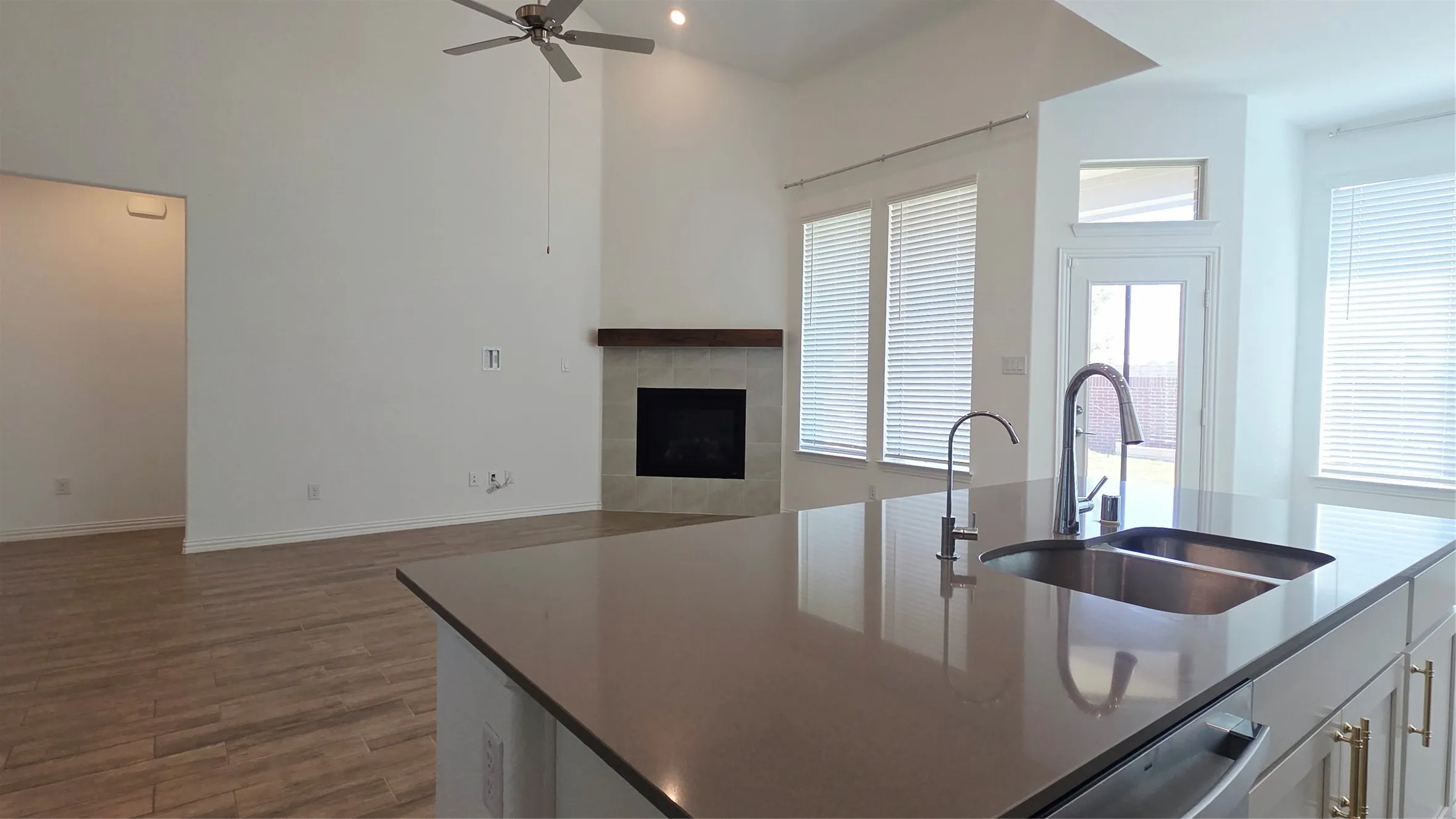 Single Family Residence For Rent in Collin County , 8104 Blue Heron Lane, Mc Kinney, Texas 75071, 4 Bedroom, 4 Bathroom, 2 Garage spaces, 3,106 Sqft, built in 2023, mls#21393751, Real Estate Agent in Mc Kinney, Homes For Rent in Collin county, Homes For Rent in Mc Kinney, Realtor in Mc Kinney Texas, Real Estate Brokerage Independent Realty Texas, Luminita Cordes Realtor