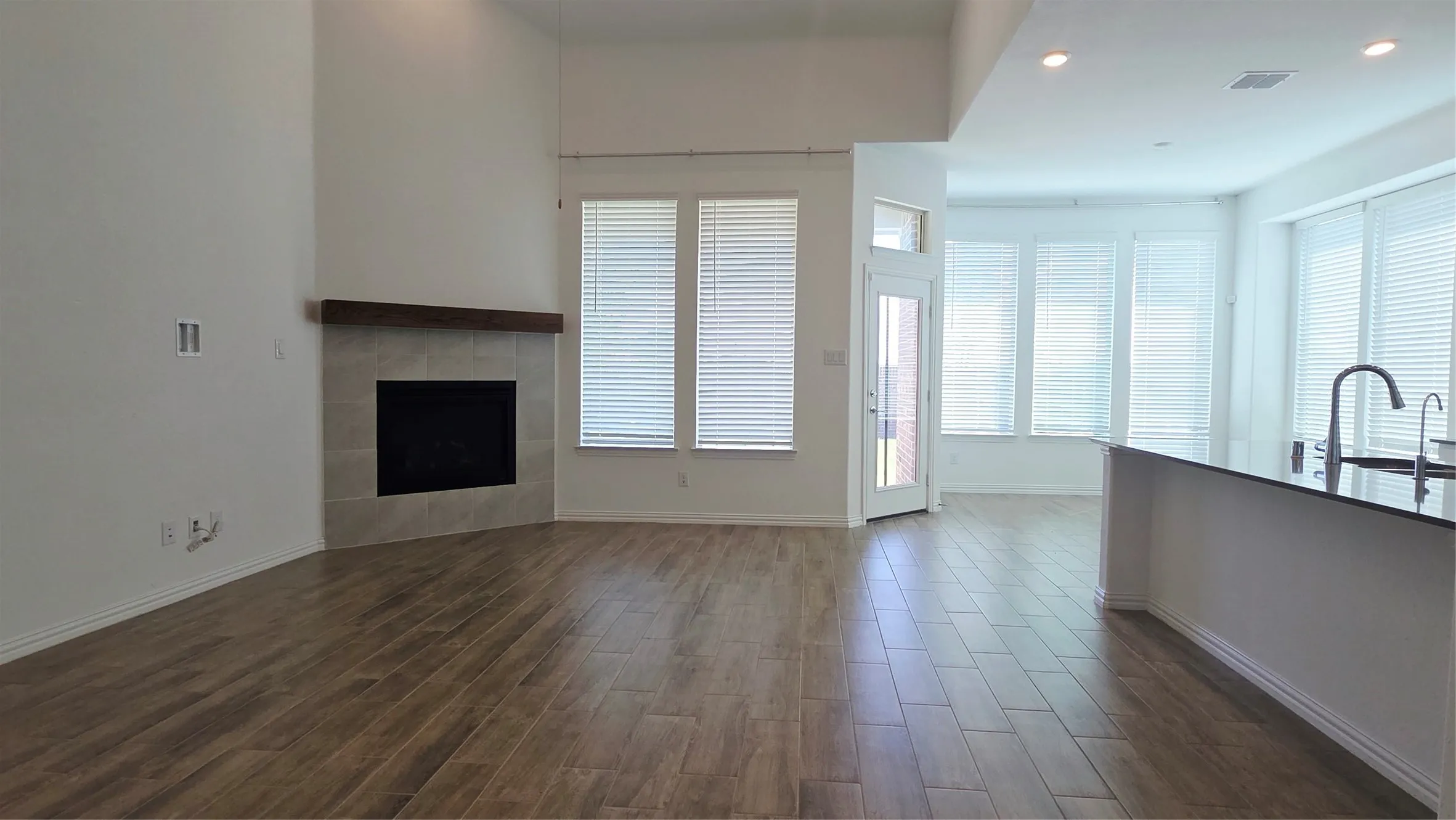 Single Family Residence For Rent in Collin County , 8104 Blue Heron Lane, Mc Kinney, Texas 75071, 4 Bedroom, 4 Bathroom, 2 Garage spaces, 3,106 Sqft, built in 2023, mls#21393751, Real Estate Agent in Mc Kinney, Homes For Rent in Collin county, Homes For Rent in Mc Kinney, Realtor in Mc Kinney Texas, Real Estate Brokerage Independent Realty Texas, Luminita Cordes Realtor