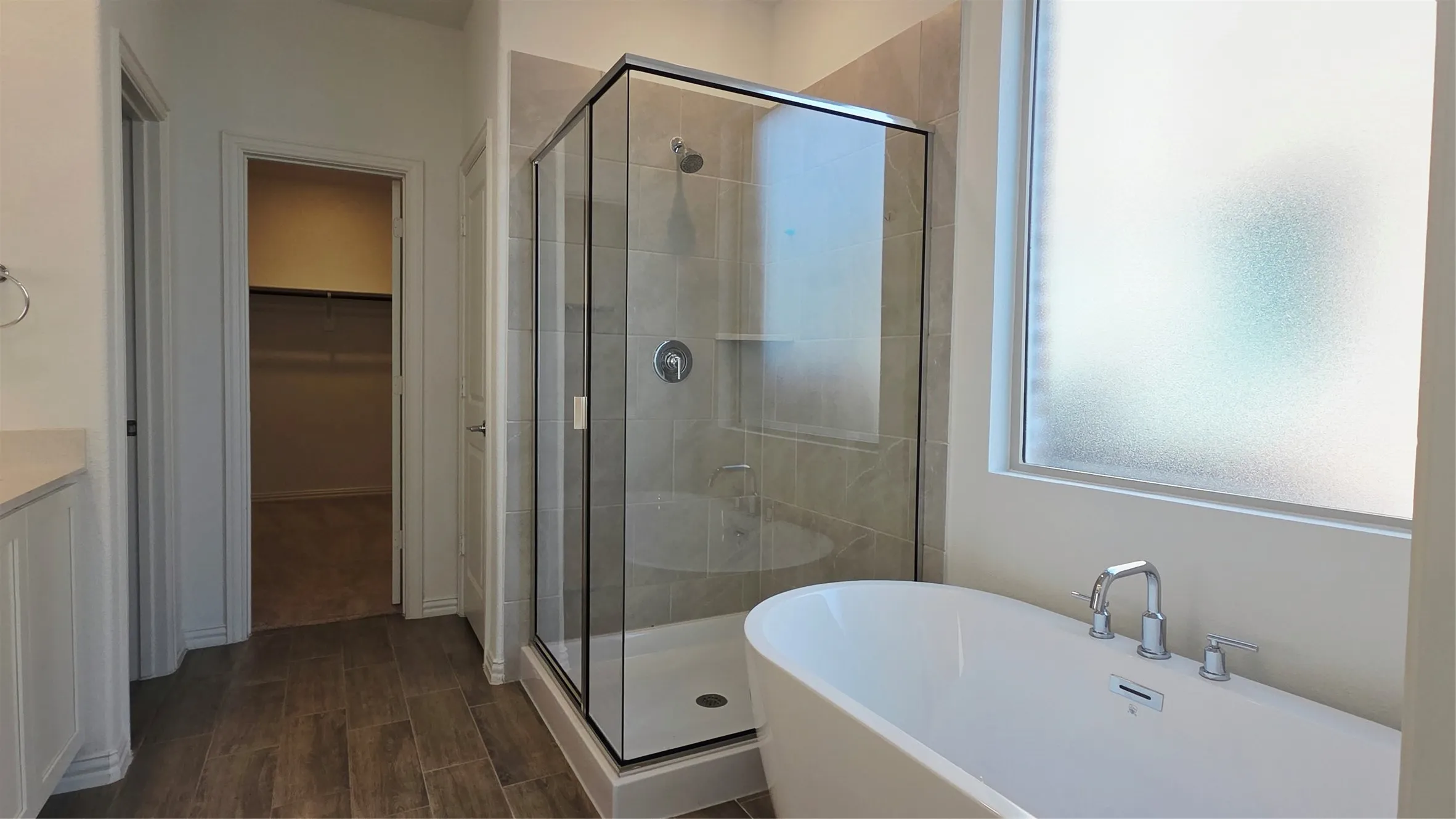 Single Family Residence For Rent in Collin County , 8104 Blue Heron Lane, Mc Kinney, Texas 75071, 4 Bedroom, 4 Bathroom, 2 Garage spaces, 3,106 Sqft, built in 2023, mls#21393751, Real Estate Agent in Mc Kinney, Homes For Rent in Collin county, Homes For Rent in Mc Kinney, Realtor in Mc Kinney Texas, Real Estate Brokerage Independent Realty Texas, Luminita Cordes Realtor