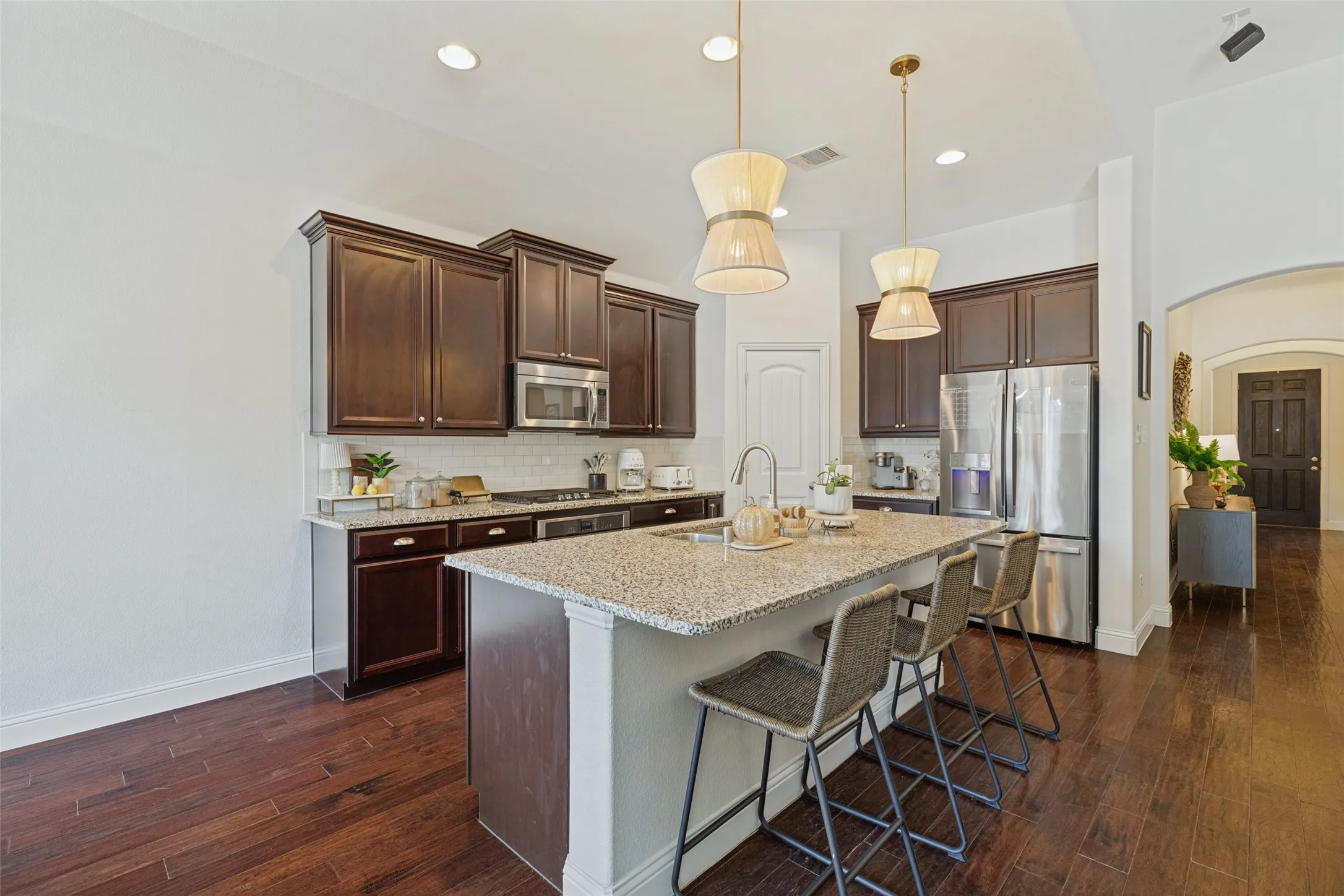 Single Family Residence For Sale in Collin County , 3605 Saint Croix Avenue, Mc Kinney, Texas 75071, 3 Bedroom, 2 Bathroom, 3 Garage spaces, 2,132 Sqft, built in 2016, mls#21371005, Real Estate Agent in Mc Kinney, Homes For Sale in Collin county, Homes For Sale in Mc Kinney, Realtor in Mc Kinney Texas, Real Estate Brokerage Independent Realty Texas, Luminita Cordes Realtor