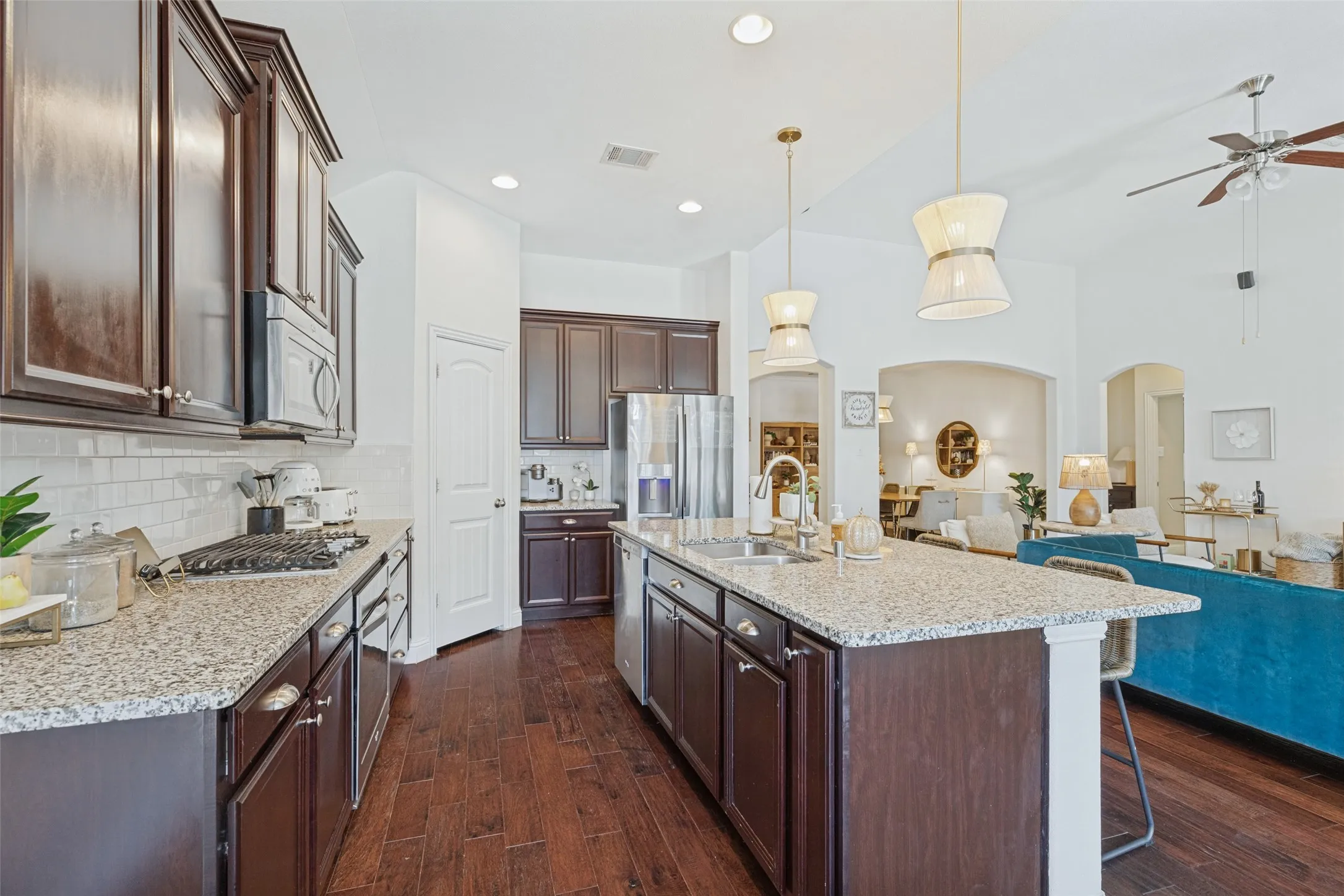 Single Family Residence For Sale in Collin County , 3605 Saint Croix Avenue, Mc Kinney, Texas 75071, 3 Bedroom, 2 Bathroom, 3 Garage spaces, 2,132 Sqft, built in 2016, mls#21371005, Real Estate Agent in Mc Kinney, Homes For Sale in Collin county, Homes For Sale in Mc Kinney, Realtor in Mc Kinney Texas, Real Estate Brokerage Independent Realty Texas, Luminita Cordes Realtor