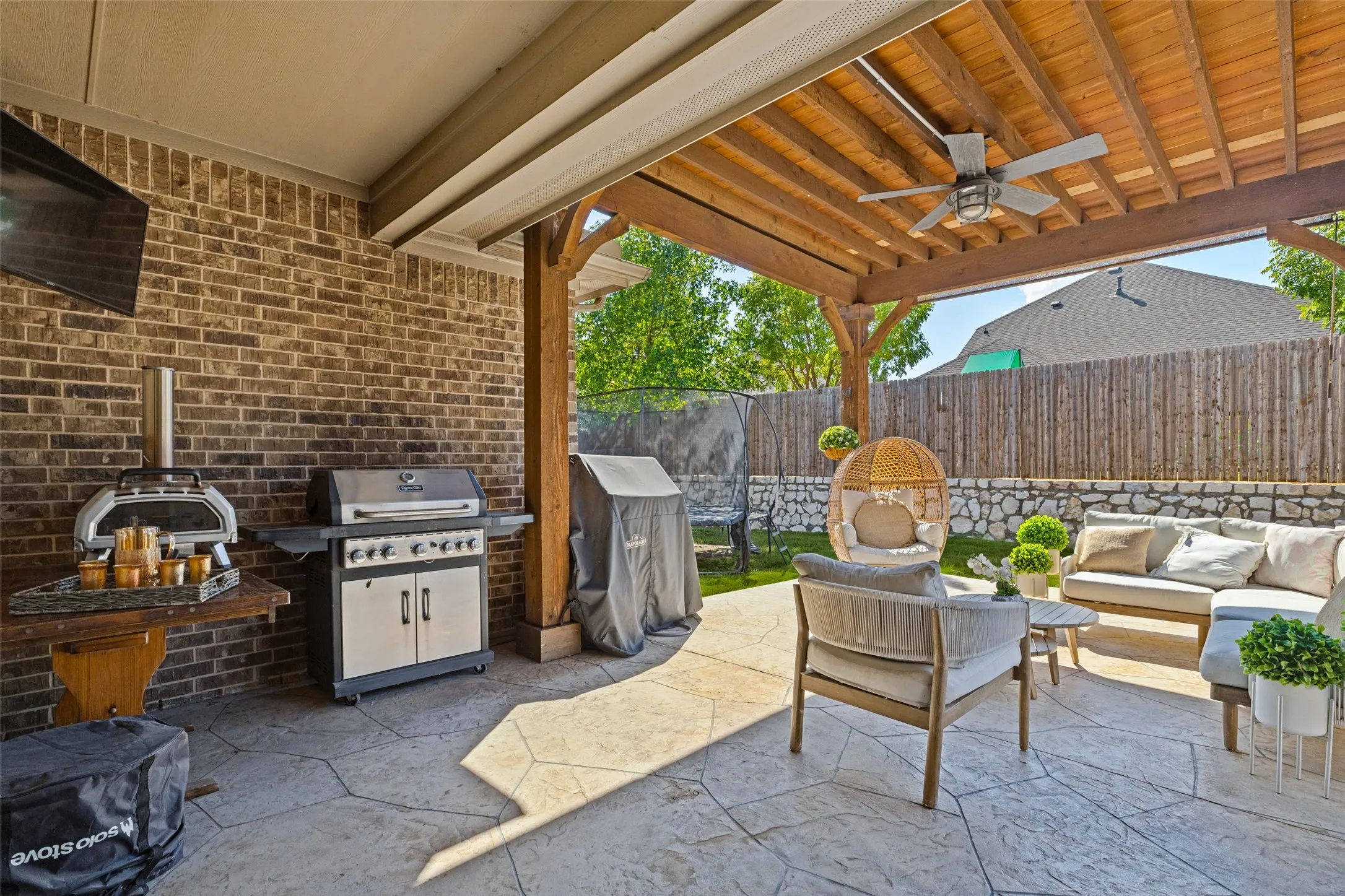 Single Family Residence For Sale in Collin County , 3605 Saint Croix Avenue, Mc Kinney, Texas 75071, 3 Bedroom, 2 Bathroom, 3 Garage spaces, 2,132 Sqft, built in 2016, mls#21371005, Real Estate Agent in Mc Kinney, Homes For Sale in Collin county, Homes For Sale in Mc Kinney, Realtor in Mc Kinney Texas, Real Estate Brokerage Independent Realty Texas, Luminita Cordes Realtor