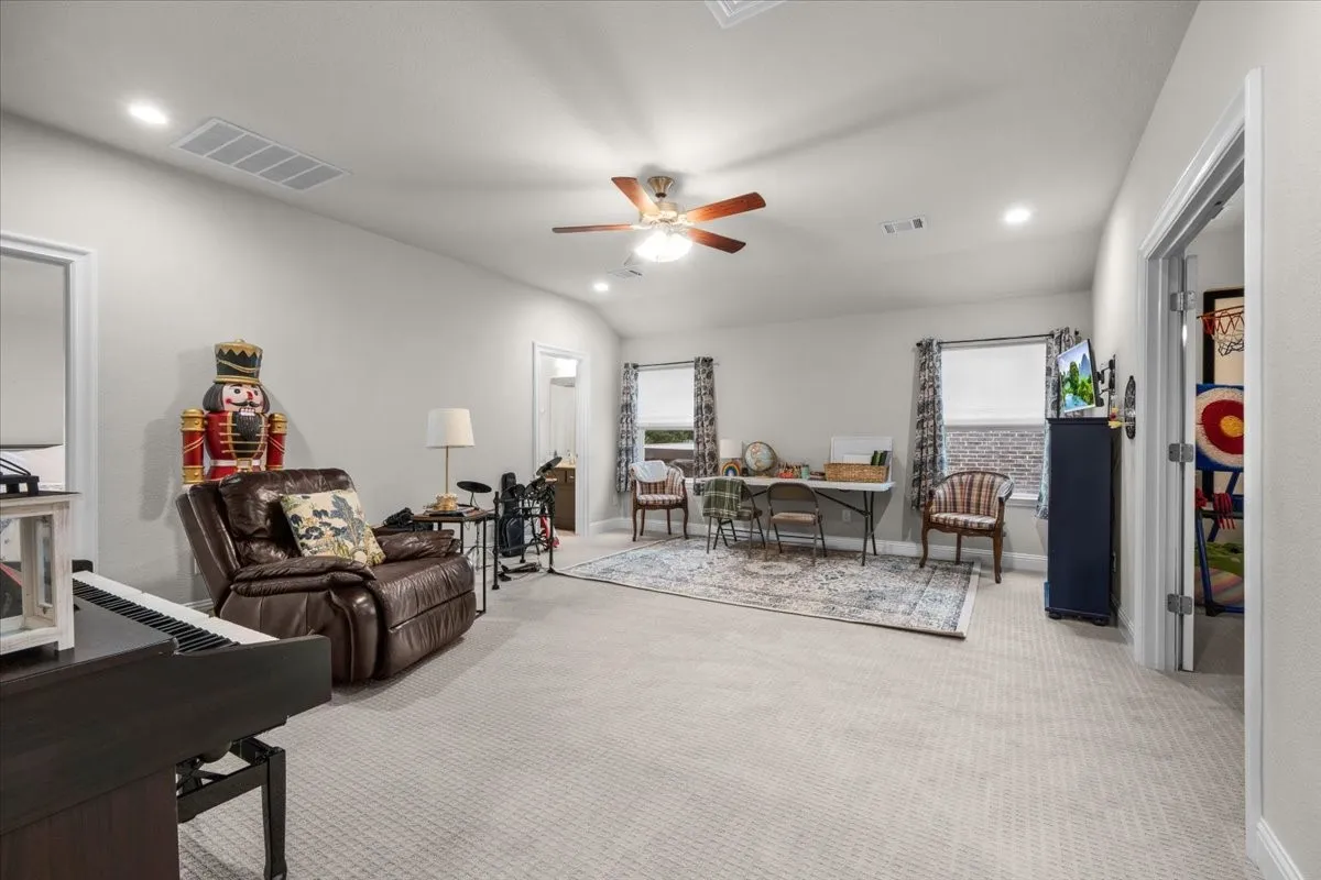 Single Family Residence For Sale in Parker County , 1725 Crested Ridge Road, Fort Worth, Texas 76008, 5 Bedroom, 4 Bathroom, 2 Garage spaces, 3,967 Sqft, built in 2018, mls#21393748, Real Estate Agent in Fort Worth, Homes For Sale in Parker county, Homes For Sale in Fort Worth, Realtor in Fort Worth Texas, Real Estate Brokerage Independent Realty Texas, Luminita Cordes Realtor