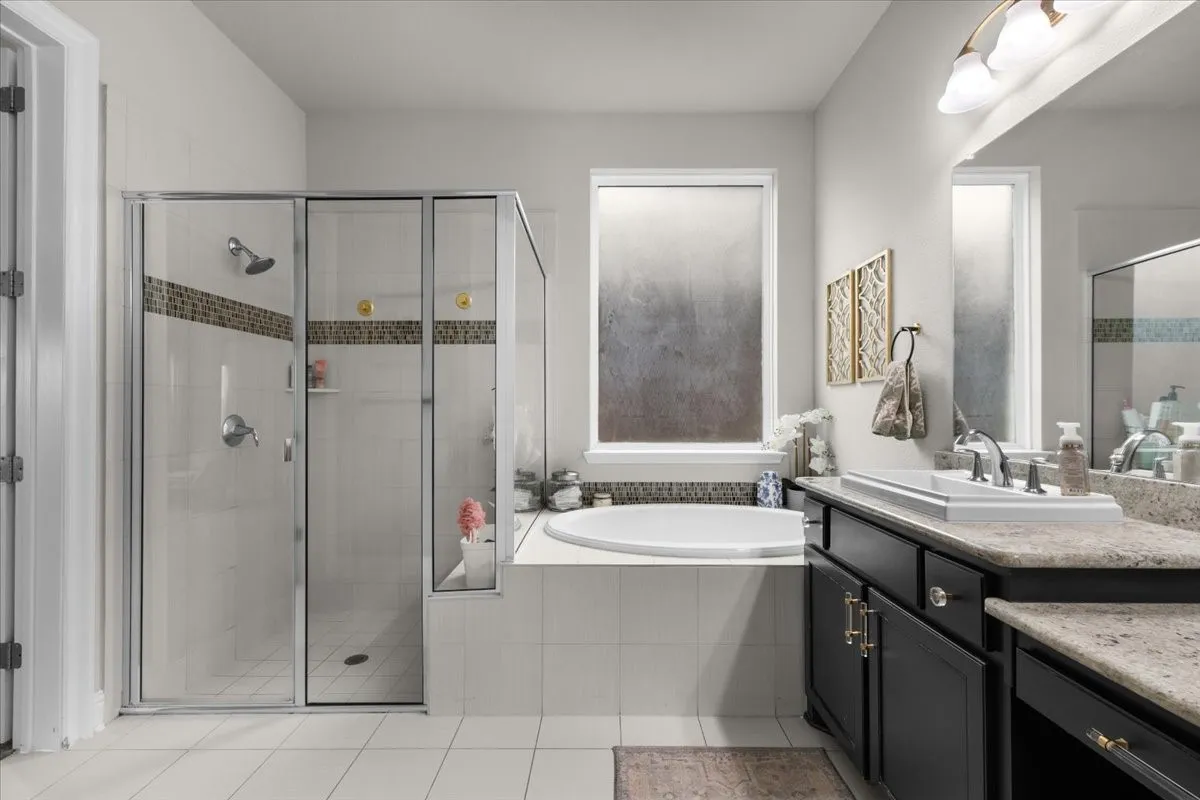 Single Family Residence For Sale in Parker County , 1725 Crested Ridge Road, Fort Worth, Texas 76008, 5 Bedroom, 4 Bathroom, 2 Garage spaces, 3,967 Sqft, built in 2018, mls#21393748, Real Estate Agent in Fort Worth, Homes For Sale in Parker county, Homes For Sale in Fort Worth, Realtor in Fort Worth Texas, Real Estate Brokerage Independent Realty Texas, Luminita Cordes Realtor