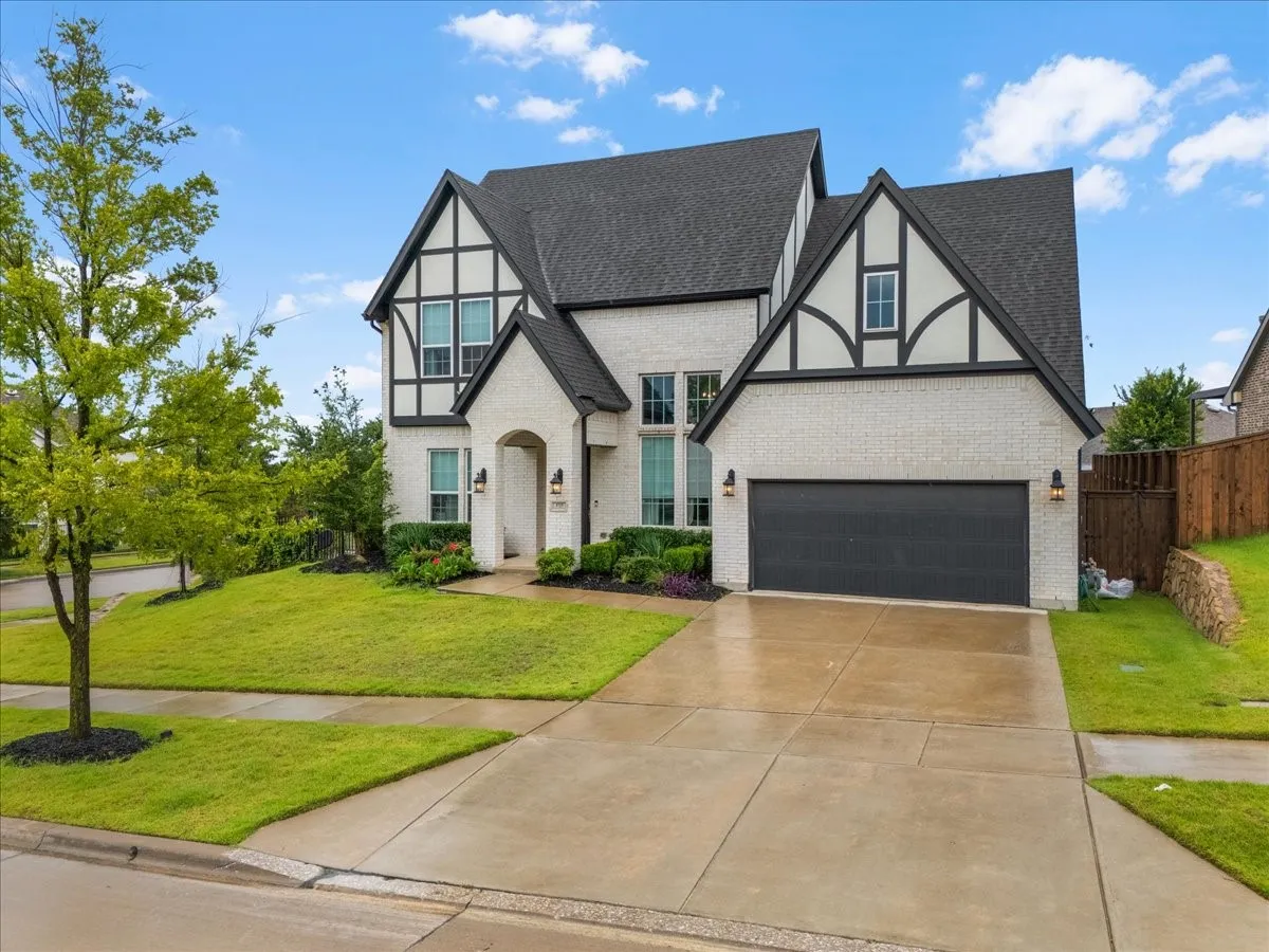 Single Family Residence For Sale in Parker County , 1725 Crested Ridge Road, Fort Worth, Texas 76008, 5 Bedroom, 4 Bathroom, 2 Garage spaces, 3,967 Sqft, built in 2018, mls#21393748, Real Estate Agent in Fort Worth, Homes For Sale in Parker county, Homes For Sale in Fort Worth, Realtor in Fort Worth Texas, Real Estate Brokerage Independent Realty Texas, Luminita Cordes Realtor