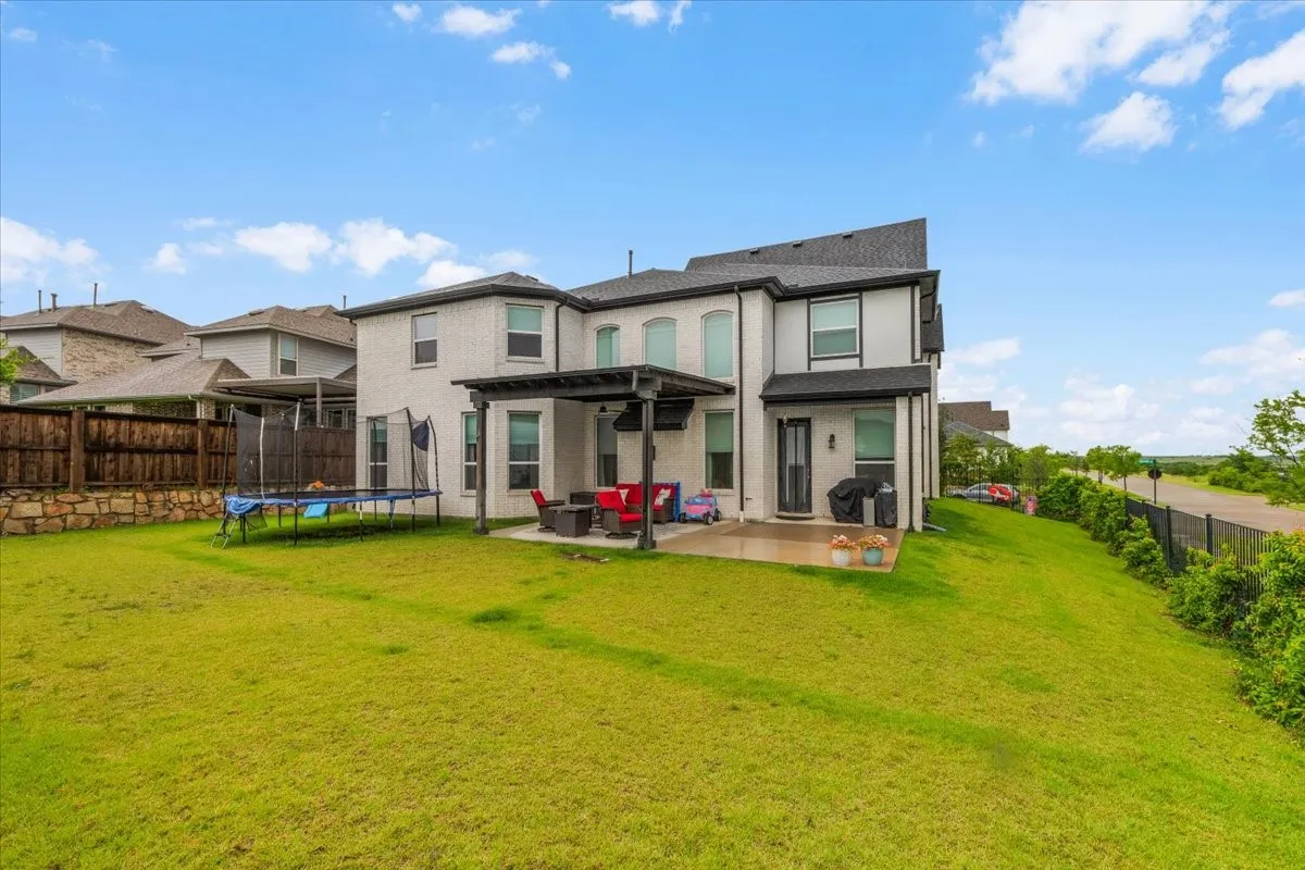 Single Family Residence For Sale in Parker County , 1725 Crested Ridge Road, Fort Worth, Texas 76008, 5 Bedroom, 4 Bathroom, 2 Garage spaces, 3,967 Sqft, built in 2018, mls#21393748, Real Estate Agent in Fort Worth, Homes For Sale in Parker county, Homes For Sale in Fort Worth, Realtor in Fort Worth Texas, Real Estate Brokerage Independent Realty Texas, Luminita Cordes Realtor