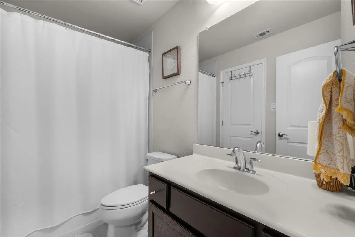 Single Family Residence For Sale in Parker County , 1725 Crested Ridge Road, Fort Worth, Texas 76008, 5 Bedroom, 4 Bathroom, 2 Garage spaces, 3,967 Sqft, built in 2018, mls#21393748, Real Estate Agent in Fort Worth, Homes For Sale in Parker county, Homes For Sale in Fort Worth, Realtor in Fort Worth Texas, Real Estate Brokerage Independent Realty Texas, Luminita Cordes Realtor