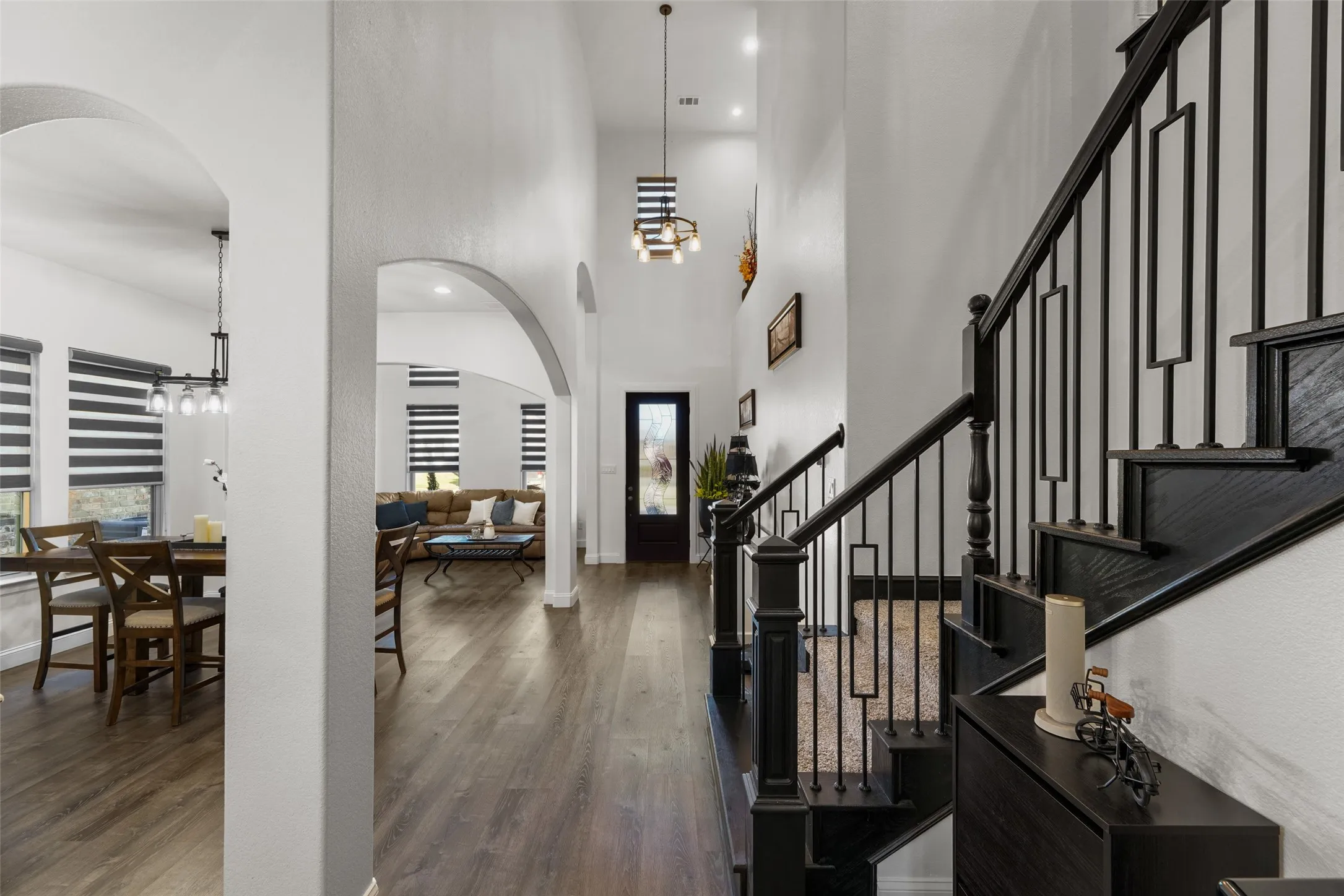 Single Family Residence For Rent in Ellis County , 1705 Prestwick Lane, Ennis, Texas 75119, 4 Bedroom, 4 Bathroom, 2 Garage spaces, 3,048 Sqft, built in 2021, mls#21393758, Real Estate Agent in Ennis, Homes For Rent in Ellis county, Homes For Rent in Ennis, Realtor in Ennis Texas, Real Estate Brokerage Independent Realty Texas, Luminita Cordes Realtor