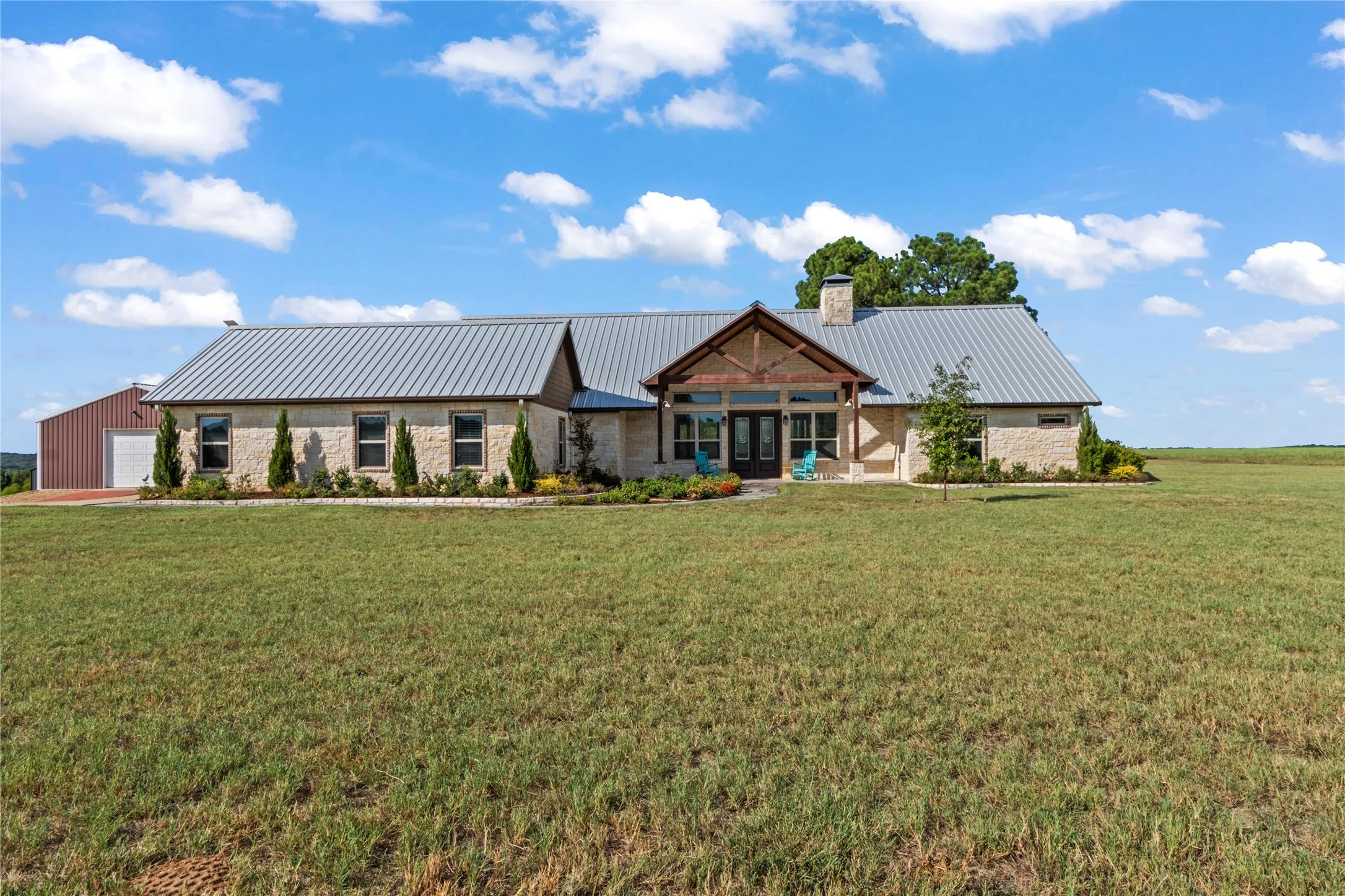 4 bedroom 3.5 bath home on a hill