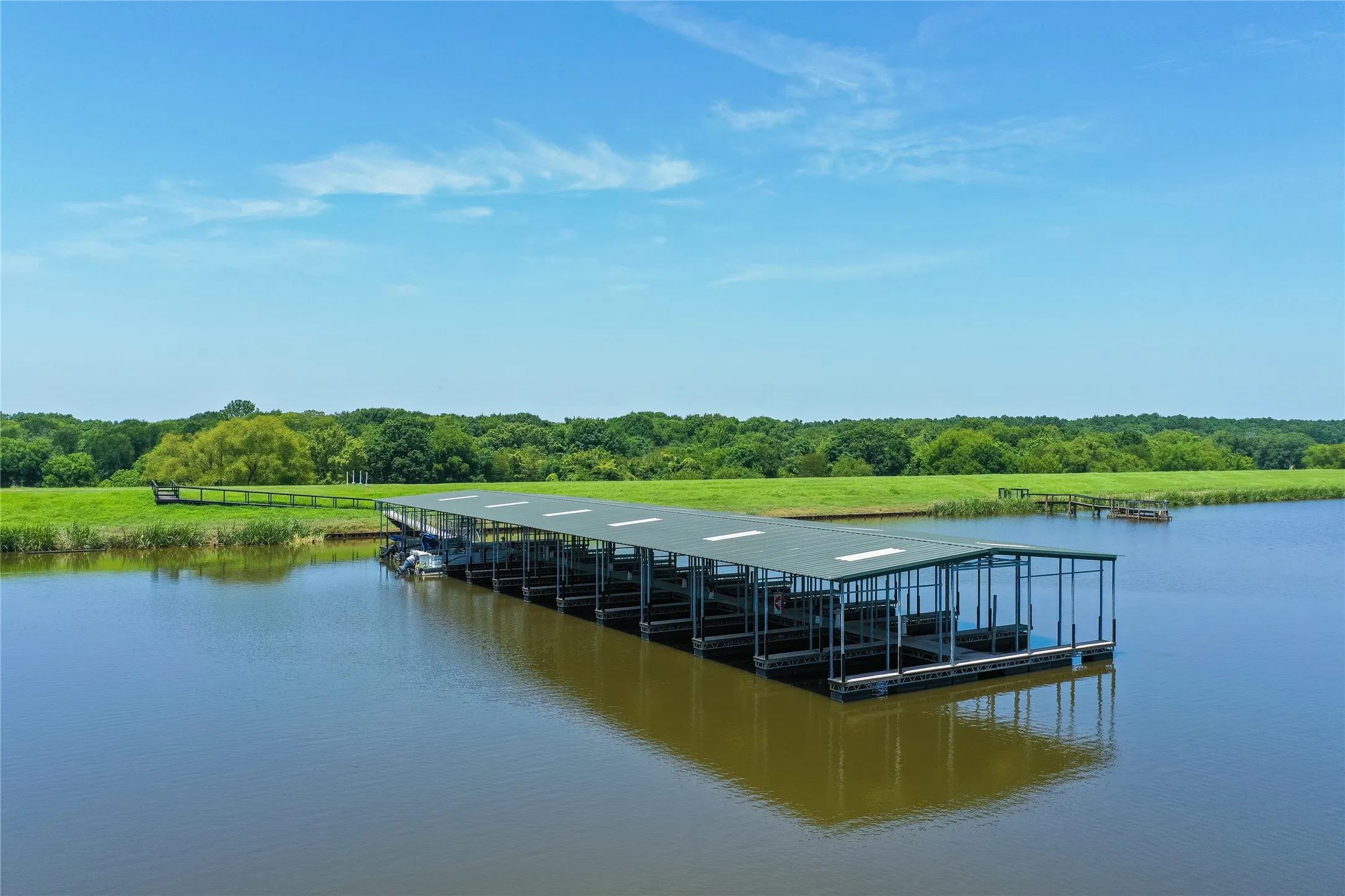 Boat slips to be leased ot purchased