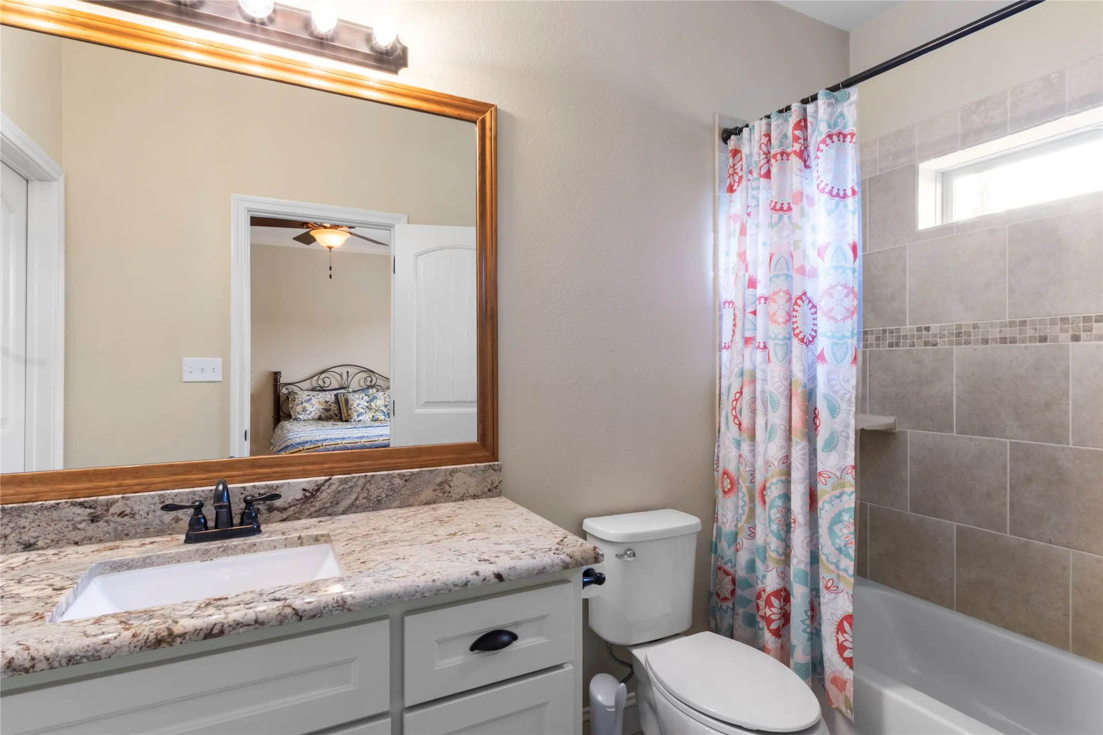 2nd primary bedroom ensuite bathroom