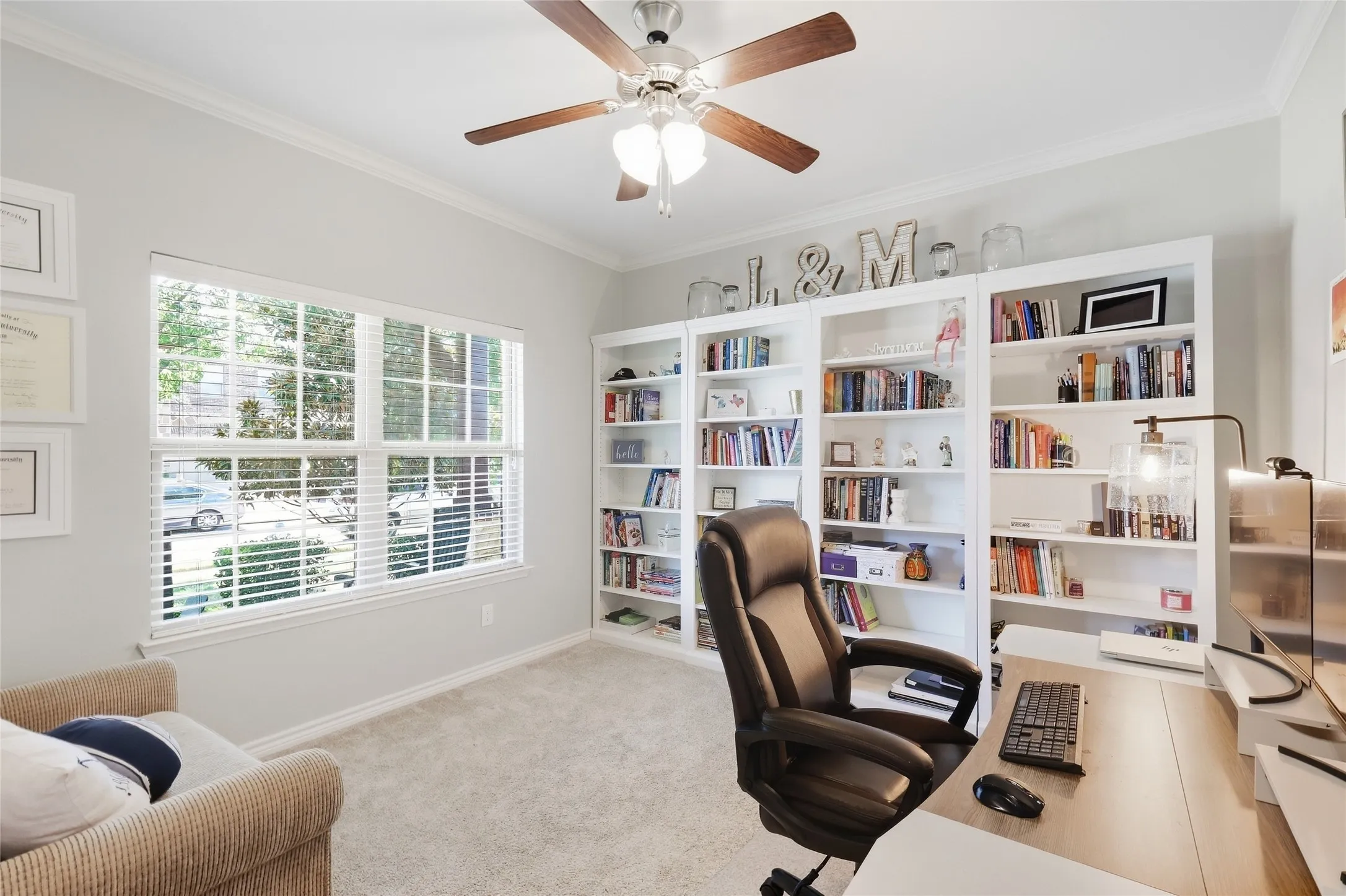 Single Family Residence For Sale in Denton County , 11305 Gibbons Creek Drive, Frisco, Texas 75036, 4 Bedroom, 4 Bathroom, 2 Garage spaces, 3,158 Sqft, built in 2015, mls#21393488, Real Estate Agent in Frisco, Homes For Sale in Denton county, Homes For Sale in Frisco, Realtor in Frisco Texas, Real Estate Brokerage Independent Realty Texas, Luminita Cordes Realtor