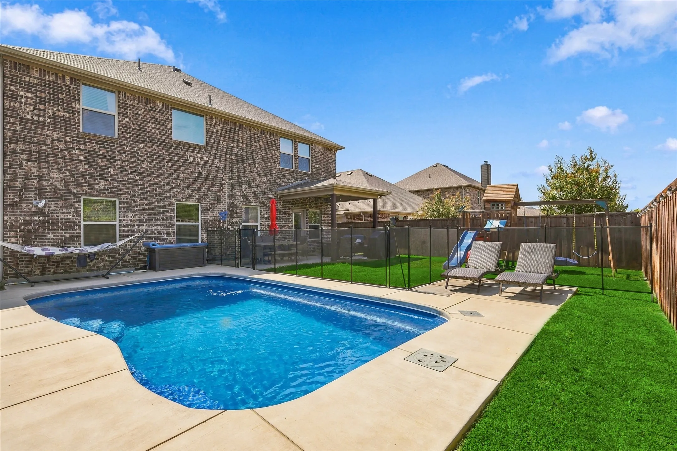 Single Family Residence For Sale in Denton County , 11305 Gibbons Creek Drive, Frisco, Texas 75036, 4 Bedroom, 4 Bathroom, 2 Garage spaces, 3,158 Sqft, built in 2015, mls#21393488, Real Estate Agent in Frisco, Homes For Sale in Denton county, Homes For Sale in Frisco, Realtor in Frisco Texas, Real Estate Brokerage Independent Realty Texas, Luminita Cordes Realtor