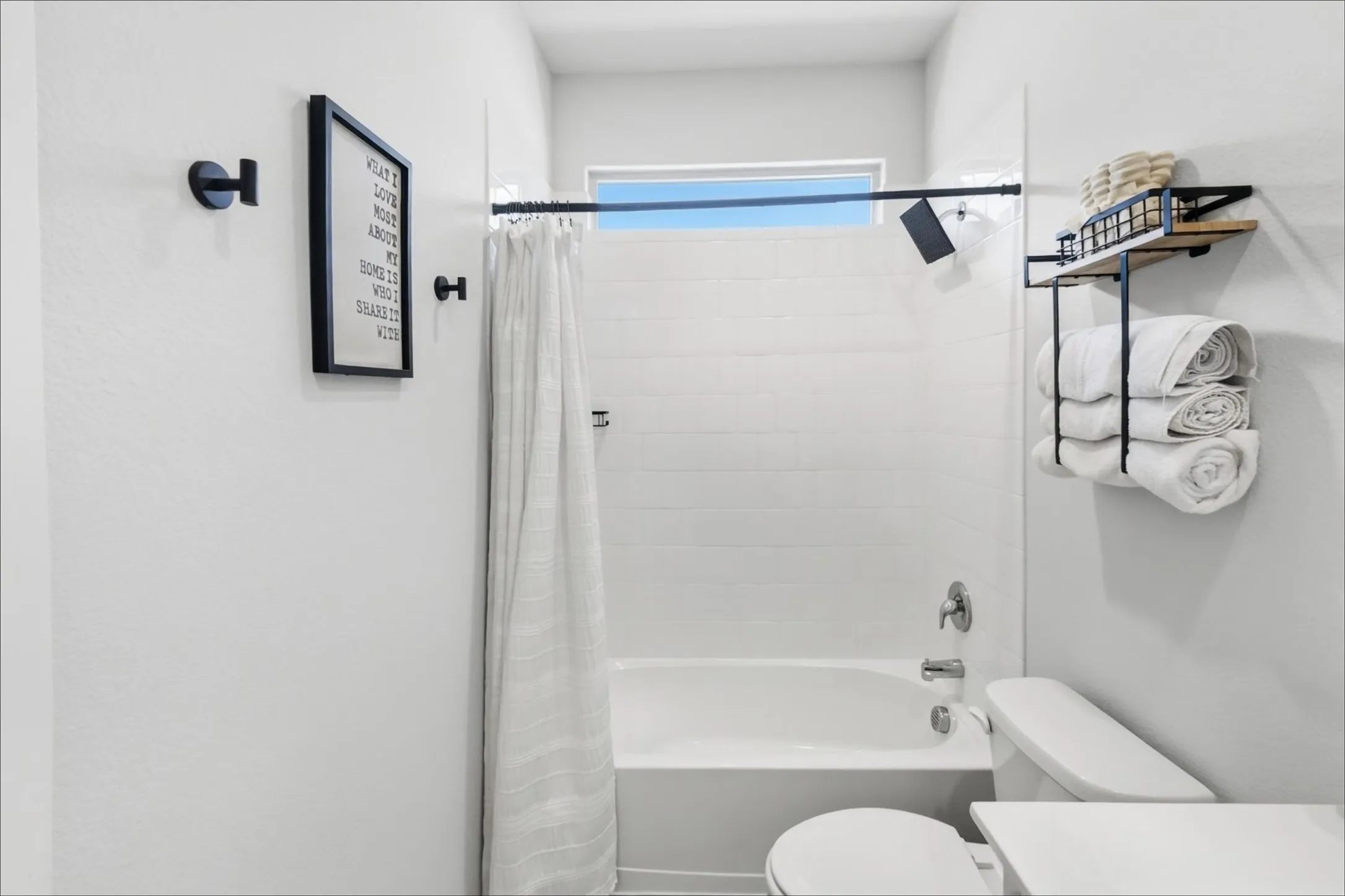 Single Family Residence For Rent in Tarrant County , 8420 Berry Crest Street, Fort Worth, Texas 76179, 4 Bedroom, 2 Bathroom, 2 Garage spaces, 1,776 Sqft, built in 2023, mls#21393765, Real Estate Agent in Fort Worth, Homes For Rent in Tarrant county, Homes For Rent in Fort Worth, Realtor in Fort Worth Texas, Real Estate Brokerage Independent Realty Texas, Luminita Cordes Realtor