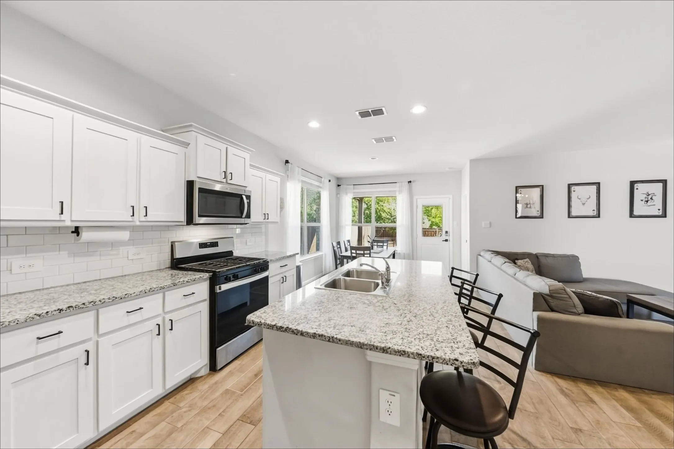 Single Family Residence For Rent in Tarrant County , 8420 Berry Crest Street, Fort Worth, Texas 76179, 4 Bedroom, 2 Bathroom, 2 Garage spaces, 1,776 Sqft, built in 2023, mls#21393765, Real Estate Agent in Fort Worth, Homes For Rent in Tarrant county, Homes For Rent in Fort Worth, Realtor in Fort Worth Texas, Real Estate Brokerage Independent Realty Texas, Luminita Cordes Realtor