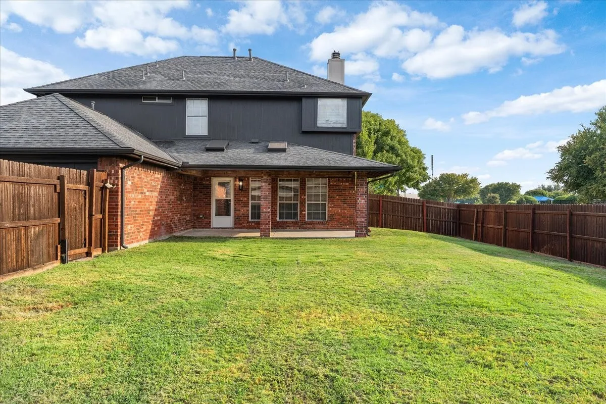 Single Family Residence For Sale in Collin County , 1326 Woodmoor Drive, Allen, Texas 75013, 4 Bedroom, 3 Bathroom, 2 Garage spaces, 2,376 Sqft, built in 1998, mls#21393754, Real Estate Agent in Allen, Homes For Sale in Collin county, Homes For Sale in Allen, Realtor in Allen Texas, Real Estate Brokerage Independent Realty Texas, Luminita Cordes Realtor