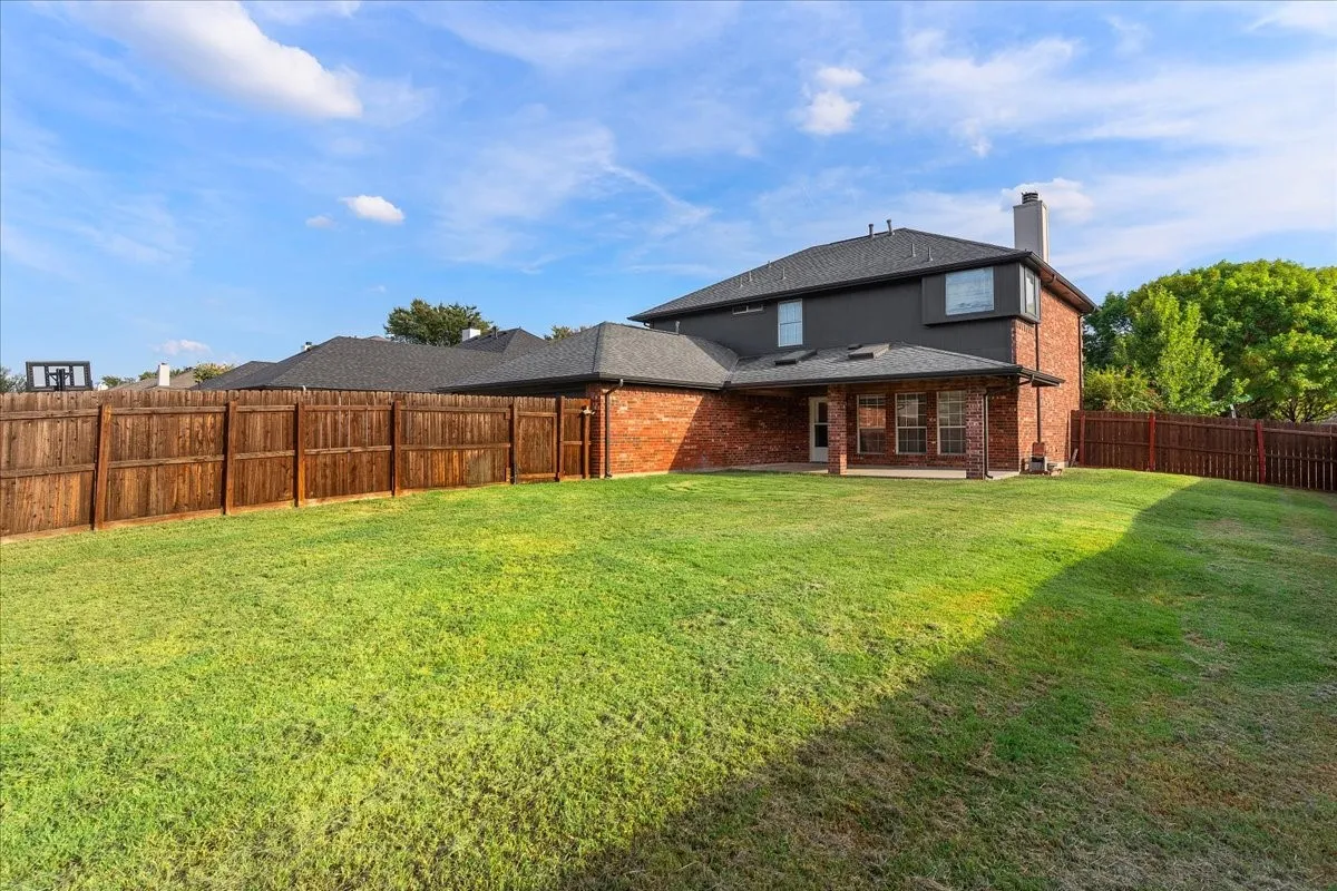 Single Family Residence For Sale in Collin County , 1326 Woodmoor Drive, Allen, Texas 75013, 4 Bedroom, 3 Bathroom, 2 Garage spaces, 2,376 Sqft, built in 1998, mls#21393754, Real Estate Agent in Allen, Homes For Sale in Collin county, Homes For Sale in Allen, Realtor in Allen Texas, Real Estate Brokerage Independent Realty Texas, Luminita Cordes Realtor