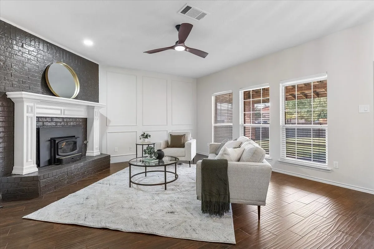 Single Family Residence For Sale in Collin County , 1326 Woodmoor Drive, Allen, Texas 75013, 4 Bedroom, 3 Bathroom, 2 Garage spaces, 2,376 Sqft, built in 1998, mls#21393754, Real Estate Agent in Allen, Homes For Sale in Collin county, Homes For Sale in Allen, Realtor in Allen Texas, Real Estate Brokerage Independent Realty Texas, Luminita Cordes Realtor