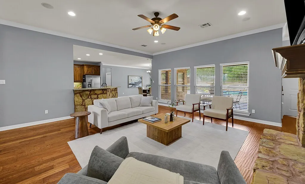 Single Family Residence For Sale in Mc Lennan County , 1865 Austin Hines Drive, China Spring, Texas 76633, 4 Bedroom, 3 Bathroom, 3 Garage spaces, 2,779 Sqft, built in 2009, mls#21392541, Real Estate Agent in China Spring, Homes For Sale in Mc Lennan county, Homes For Sale in China Spring, Realtor in China Spring Texas, Real Estate Brokerage Independent Realty Texas, Luminita Cordes Realtor