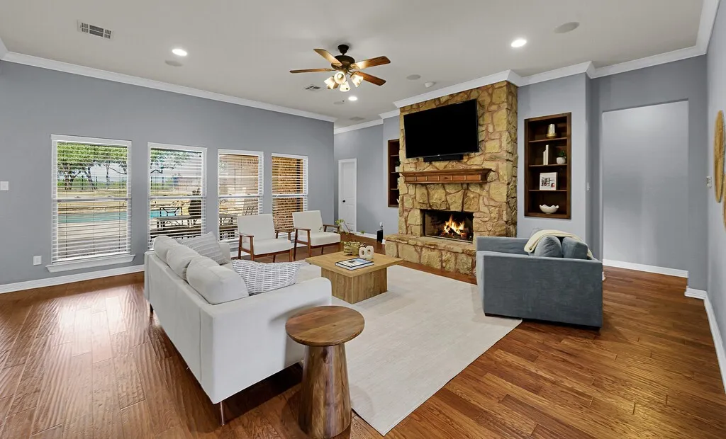 Single Family Residence For Sale in Mc Lennan County , 1865 Austin Hines Drive, China Spring, Texas 76633, 4 Bedroom, 3 Bathroom, 3 Garage spaces, 2,779 Sqft, built in 2009, mls#21392541, Real Estate Agent in China Spring, Homes For Sale in Mc Lennan county, Homes For Sale in China Spring, Realtor in China Spring Texas, Real Estate Brokerage Independent Realty Texas, Luminita Cordes Realtor