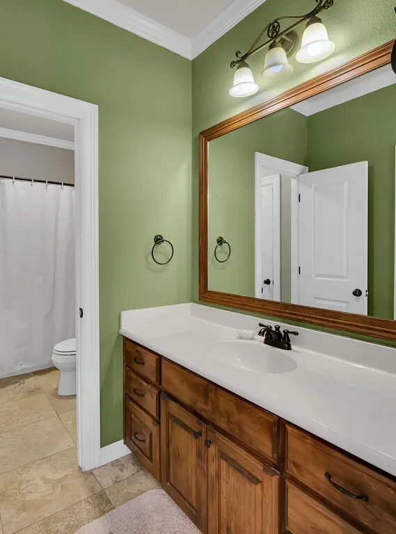 Single Family Residence For Sale in Mc Lennan County , 1865 Austin Hines Drive, China Spring, Texas 76633, 4 Bedroom, 3 Bathroom, 3 Garage spaces, 2,779 Sqft, built in 2009, mls#21392541, Real Estate Agent in China Spring, Homes For Sale in Mc Lennan county, Homes For Sale in China Spring, Realtor in China Spring Texas, Real Estate Brokerage Independent Realty Texas, Luminita Cordes Realtor
