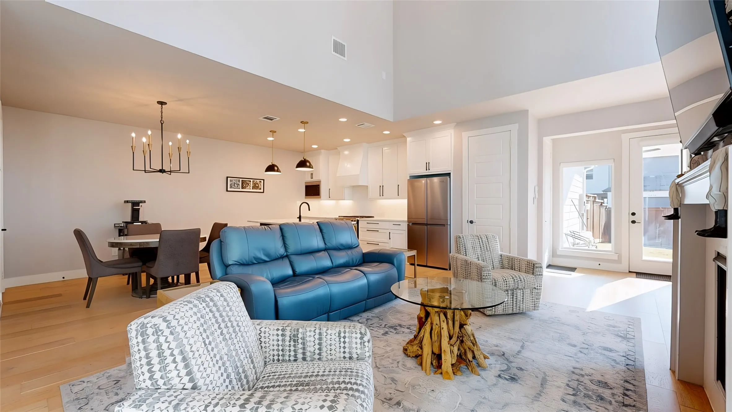 Townhouse For Sale in Denton County , 13656 Declan Street, Frisco, Texas 75033, 3 Bedroom, 3 Bathroom, 2 Garage spaces, 2,165 Sqft, built in 2023, mls#21393709, Real Estate Agent in Frisco, Homes For Sale in Denton county, Homes For Sale in Frisco, Realtor in Frisco Texas, Real Estate Brokerage Independent Realty Texas, Luminita Cordes Realtor