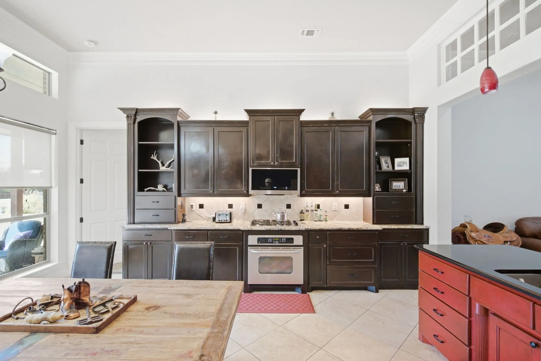 Single Family Residence For Sale in Parker County , 115 Coldwater Creek Lane, Weatherford, Texas 76088, 3 Bedroom, 3 Bathroom, 3 Garage spaces, 2,931 Sqft, built in 2004, mls#21387492, Real Estate Agent in Weatherford, Homes For Sale in Parker county, Homes For Sale in Weatherford, Realtor in Weatherford Texas, Real Estate Brokerage Independent Realty Texas, Luminita Cordes Realtor