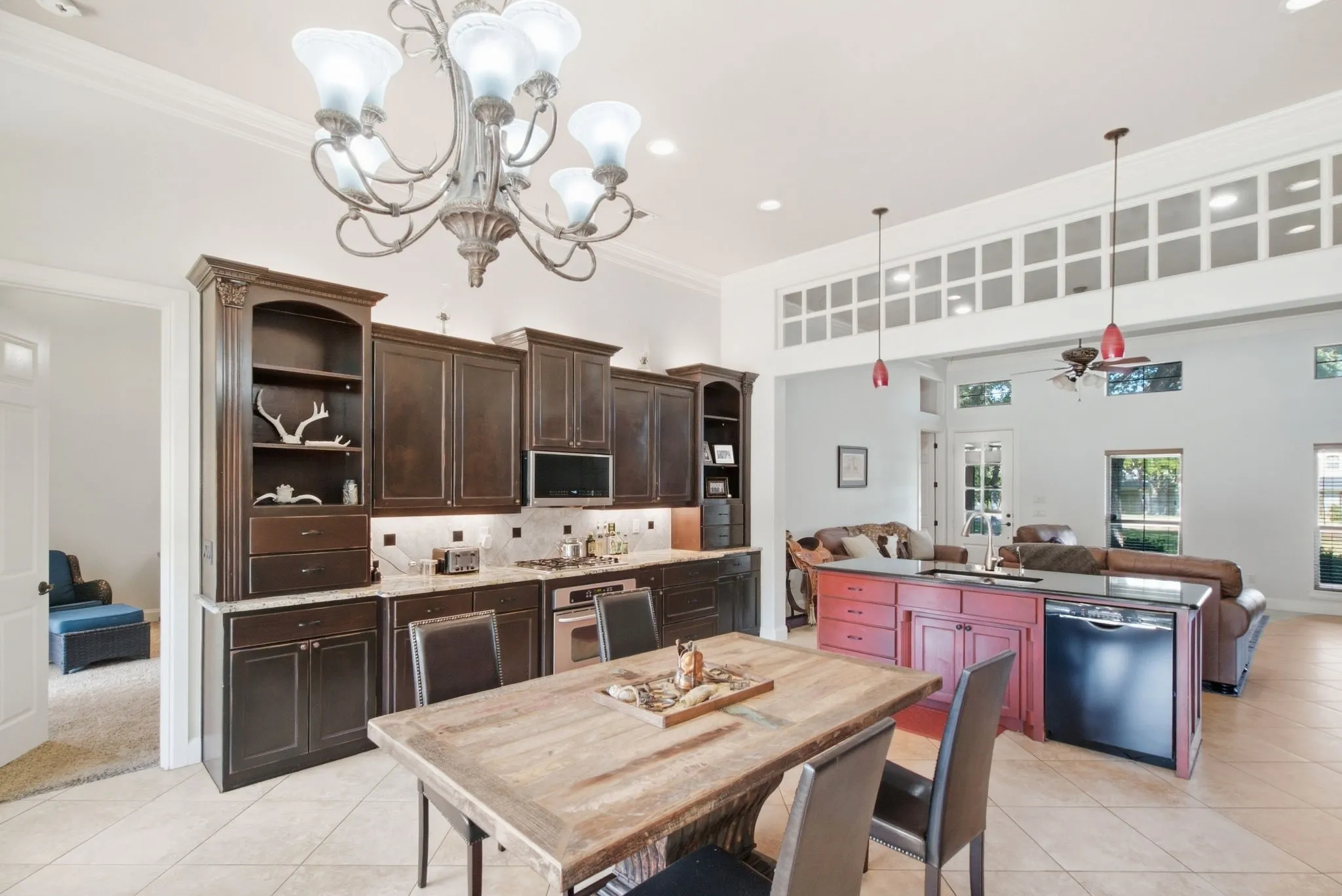 Single Family Residence For Sale in Parker County , 115 Coldwater Creek Lane, Weatherford, Texas 76088, 3 Bedroom, 3 Bathroom, 3 Garage spaces, 2,931 Sqft, built in 2004, mls#21387492, Real Estate Agent in Weatherford, Homes For Sale in Parker county, Homes For Sale in Weatherford, Realtor in Weatherford Texas, Real Estate Brokerage Independent Realty Texas, Luminita Cordes Realtor