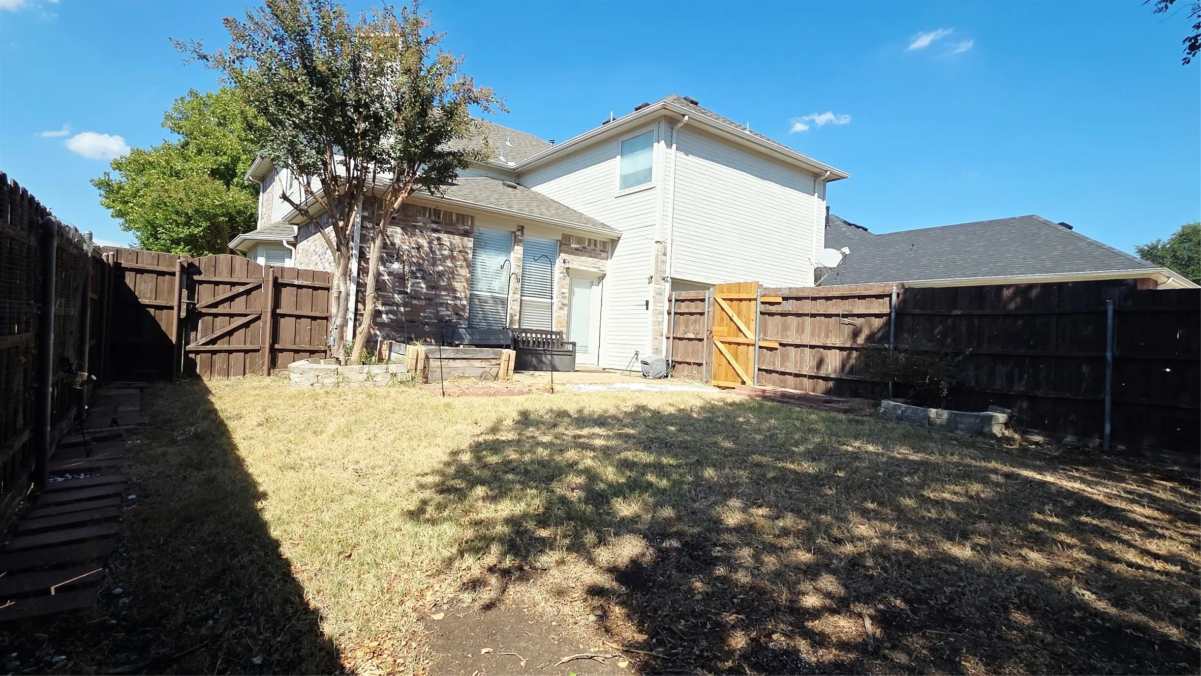 Single Family Residence For Rent in Collin County , 3948 Windford Drive, Plano, Texas 75025, 4 Bedroom, 3 Bathroom, 2 Garage spaces, 2,328 Sqft, built in 1996, mls#21393764, Real Estate Agent in Plano, Homes For Rent in Collin county, Homes For Rent in Plano, Realtor in Plano Texas, Real Estate Brokerage Independent Realty Texas, Luminita Cordes Realtor