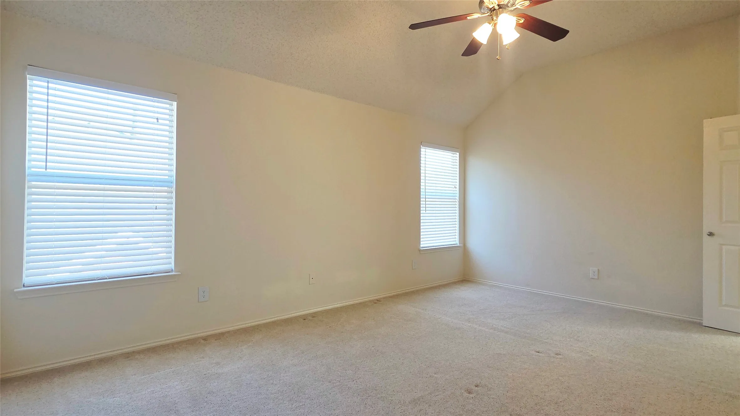 Single Family Residence For Rent in Collin County , 3948 Windford Drive, Plano, Texas 75025, 4 Bedroom, 3 Bathroom, 2 Garage spaces, 2,328 Sqft, built in 1996, mls#21393764, Real Estate Agent in Plano, Homes For Rent in Collin county, Homes For Rent in Plano, Realtor in Plano Texas, Real Estate Brokerage Independent Realty Texas, Luminita Cordes Realtor