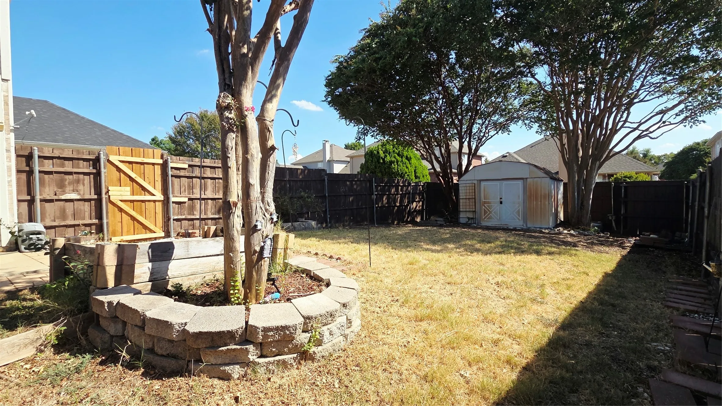 Single Family Residence For Rent in Collin County , 3948 Windford Drive, Plano, Texas 75025, 4 Bedroom, 3 Bathroom, 2 Garage spaces, 2,328 Sqft, built in 1996, mls#21393764, Real Estate Agent in Plano, Homes For Rent in Collin county, Homes For Rent in Plano, Realtor in Plano Texas, Real Estate Brokerage Independent Realty Texas, Luminita Cordes Realtor