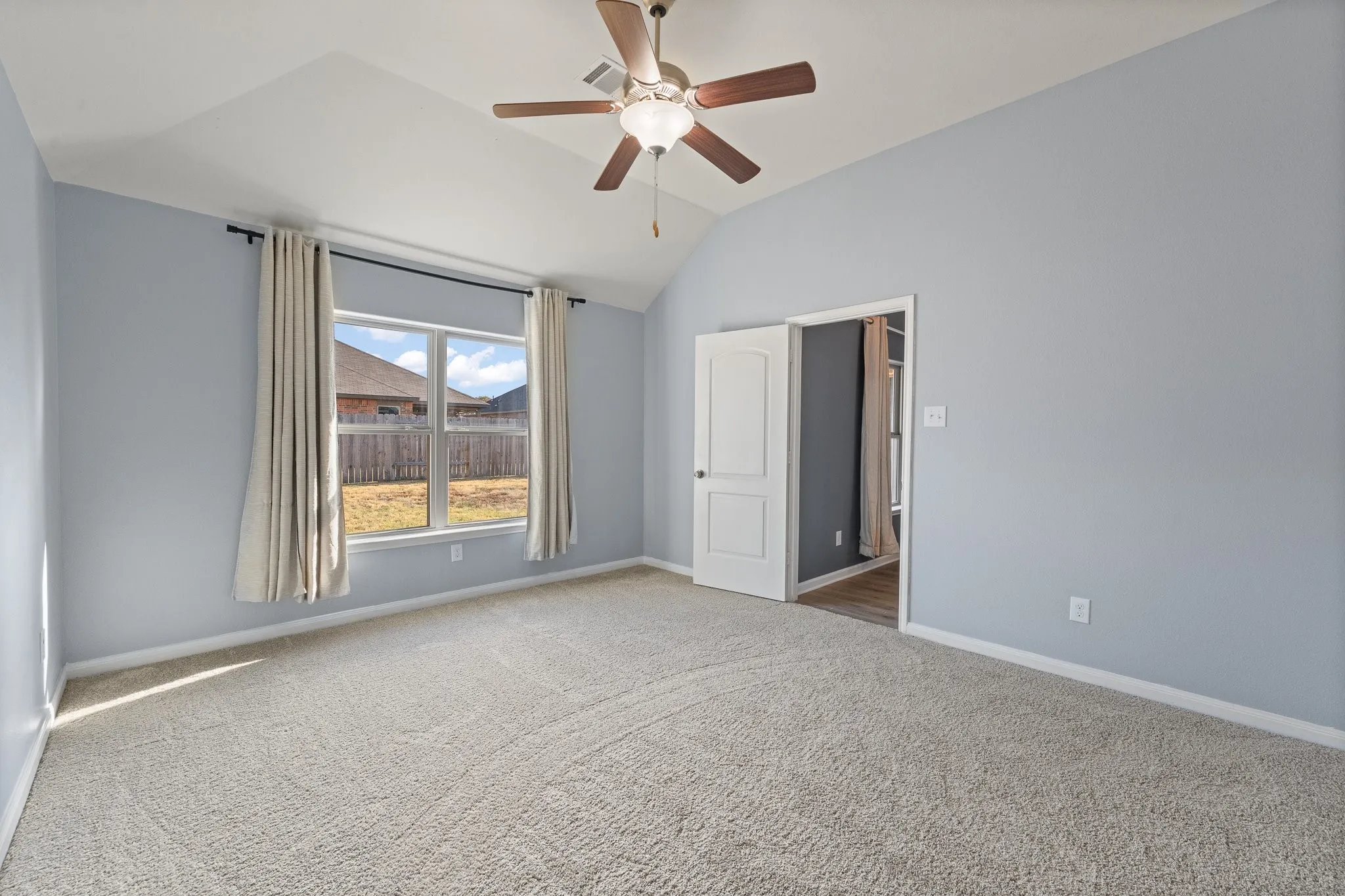 Single Family Residence For Sale in Tarrant County , 1529 Millennium Drive, Crowley, Texas 76036, 3 Bedroom, 2 Bathroom, 2 Garage spaces, 1,802 Sqft, built in 2018, mls#21393029, Real Estate Agent in Crowley, Homes For Sale in Tarrant county, Homes For Sale in Crowley, Realtor in Crowley Texas, Real Estate Brokerage Independent Realty Texas, Luminita Cordes Realtor