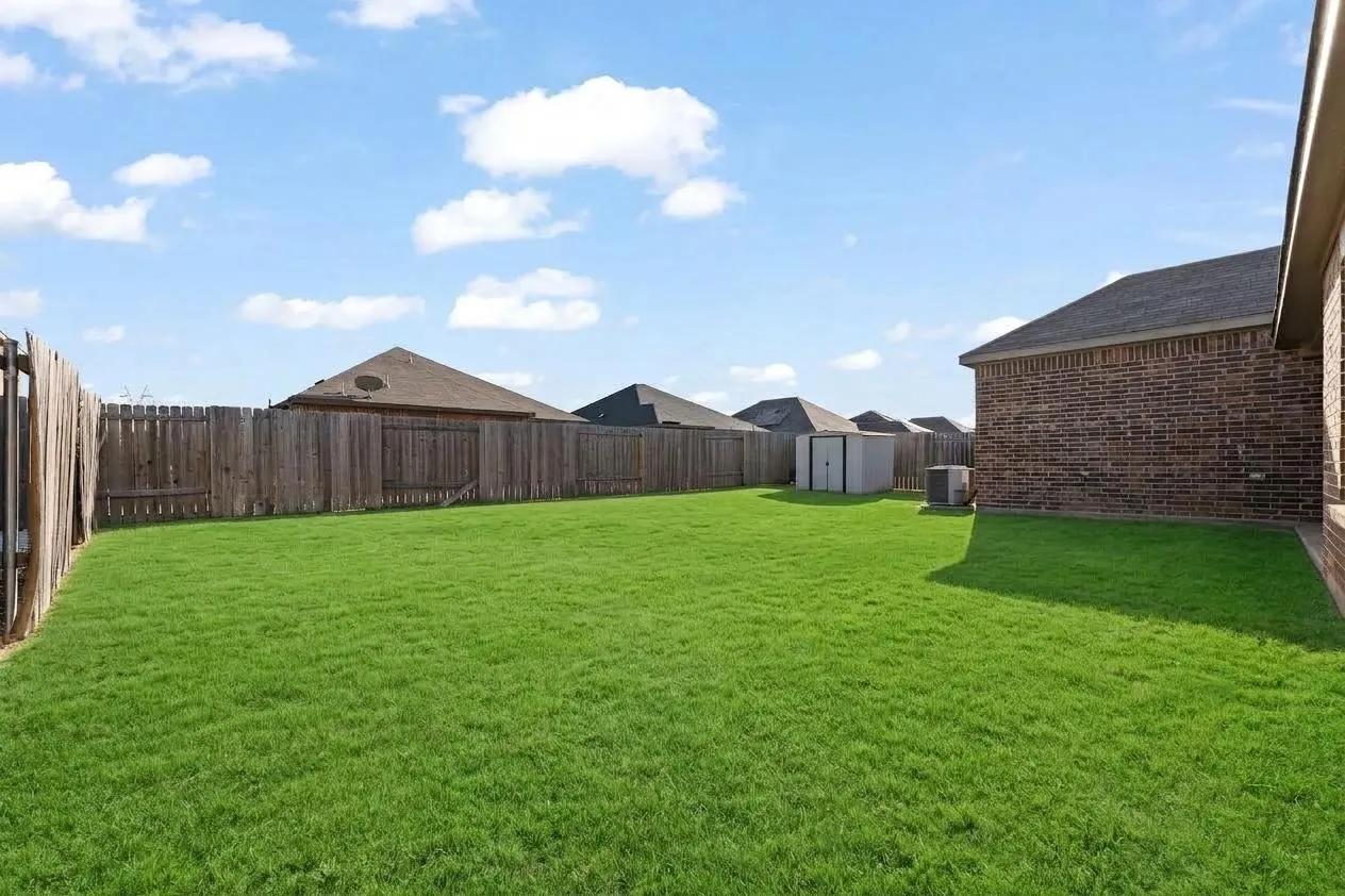 Single Family Residence For Sale in Tarrant County , 1529 Millennium Drive, Crowley, Texas 76036, 3 Bedroom, 2 Bathroom, 2 Garage spaces, 1,802 Sqft, built in 2018, mls#21393029, Real Estate Agent in Crowley, Homes For Sale in Tarrant county, Homes For Sale in Crowley, Realtor in Crowley Texas, Real Estate Brokerage Independent Realty Texas, Luminita Cordes Realtor