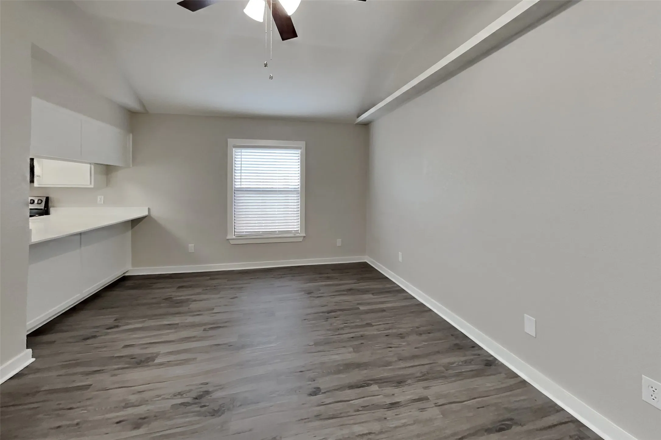 Single Family Residence For Rent in Tarrant County , 4112 Nandina Court, Fort Worth, Texas 76137, 3 Bedroom, 2 Bathroom, 2 Garage spaces, 1,223 Sqft, built in 1988, mls#21393773, Real Estate Agent in Fort Worth, Homes For Rent in Tarrant county, Homes For Rent in Fort Worth, Realtor in Fort Worth Texas, Real Estate Brokerage Independent Realty Texas, Luminita Cordes Realtor