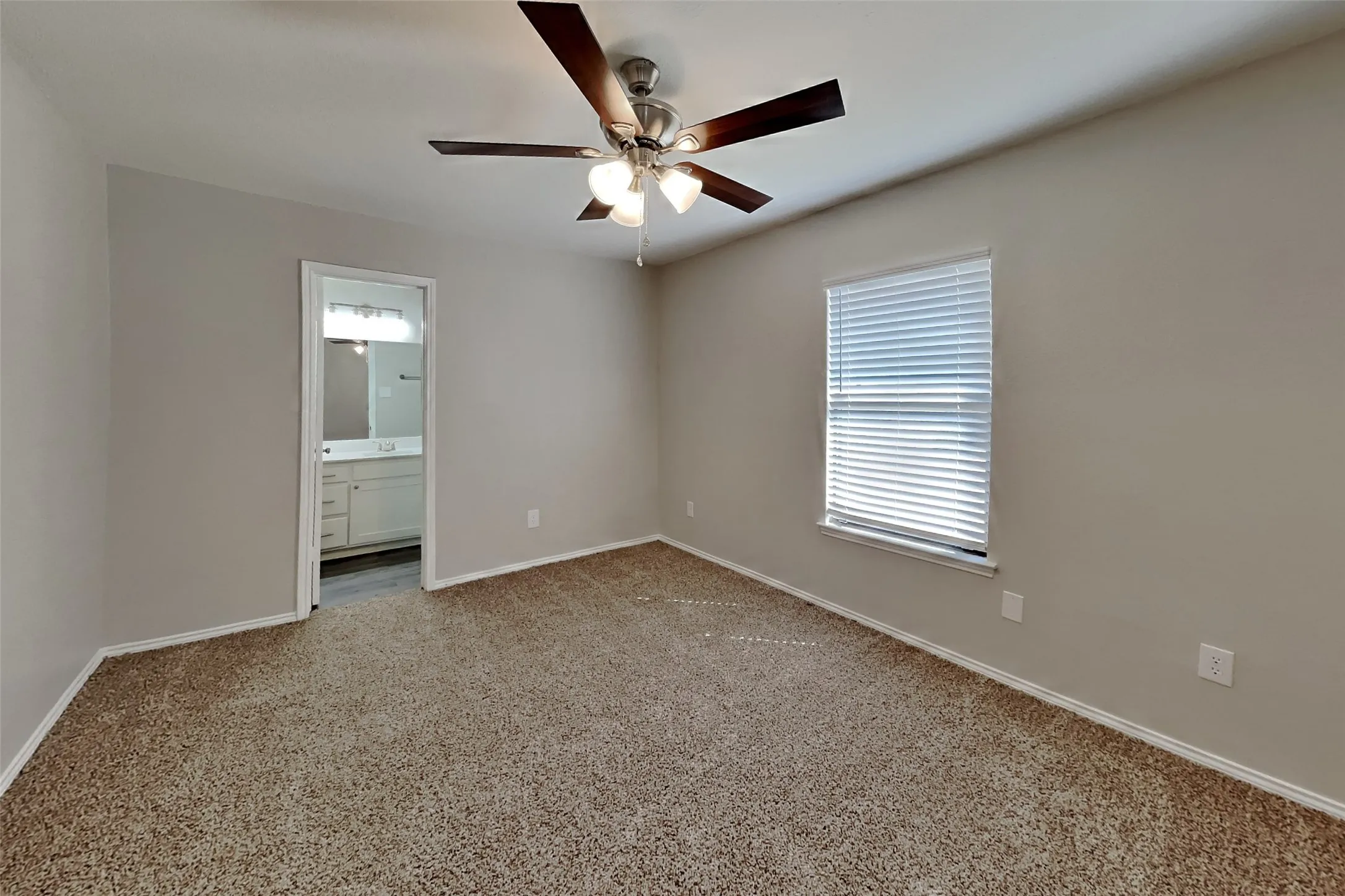 Single Family Residence For Rent in Tarrant County , 4112 Nandina Court, Fort Worth, Texas 76137, 3 Bedroom, 2 Bathroom, 2 Garage spaces, 1,223 Sqft, built in 1988, mls#21393773, Real Estate Agent in Fort Worth, Homes For Rent in Tarrant county, Homes For Rent in Fort Worth, Realtor in Fort Worth Texas, Real Estate Brokerage Independent Realty Texas, Luminita Cordes Realtor