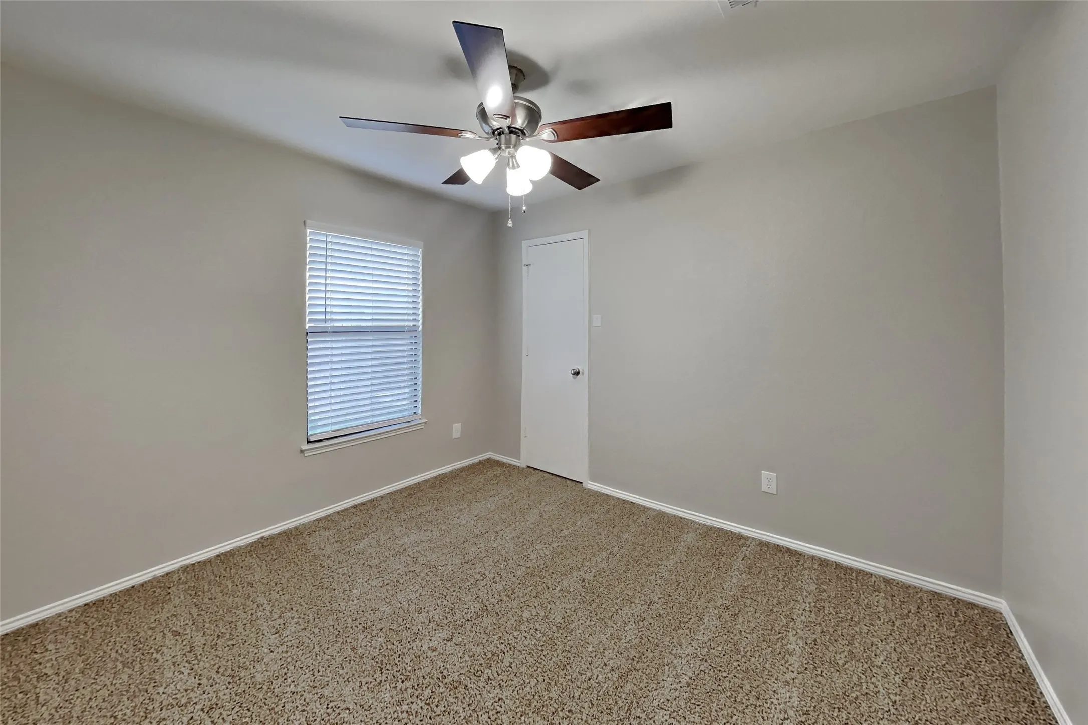 Single Family Residence For Rent in Tarrant County , 4112 Nandina Court, Fort Worth, Texas 76137, 3 Bedroom, 2 Bathroom, 2 Garage spaces, 1,223 Sqft, built in 1988, mls#21393773, Real Estate Agent in Fort Worth, Homes For Rent in Tarrant county, Homes For Rent in Fort Worth, Realtor in Fort Worth Texas, Real Estate Brokerage Independent Realty Texas, Luminita Cordes Realtor