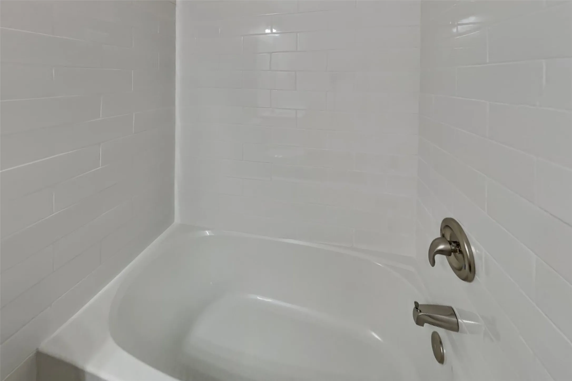Single Family Residence For Rent in Tarrant County , 4112 Nandina Court, Fort Worth, Texas 76137, 3 Bedroom, 2 Bathroom, 2 Garage spaces, 1,223 Sqft, built in 1988, mls#21393773, Real Estate Agent in Fort Worth, Homes For Rent in Tarrant county, Homes For Rent in Fort Worth, Realtor in Fort Worth Texas, Real Estate Brokerage Independent Realty Texas, Luminita Cordes Realtor